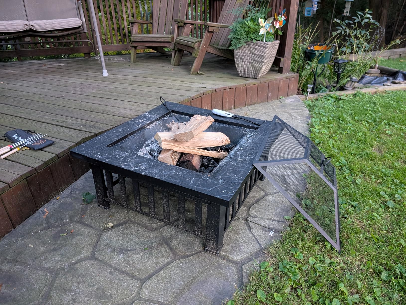 EcoNook 32 inch Fire Pit, Square Outdoor Fire Pit Table with Spark Screen & Fire Poker, 3-in-1 Multipurpose Firepits for Outside, Fireplace for Yard, Garden, Patio customer photo 1