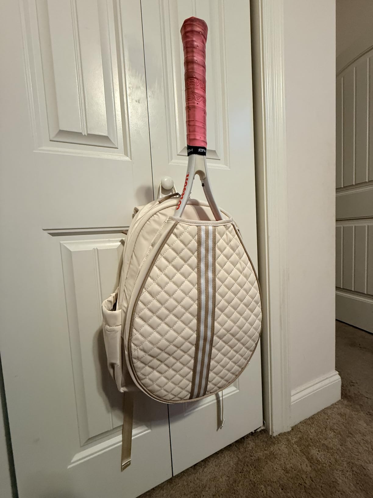 Sucipi Tennis Bag, Quilted Tennis Sling Crossbody Backpack, Water Resistant Tennis Racket Bags for Women Men, Suitable for Pickleball Tennis Badminton customer photo 2