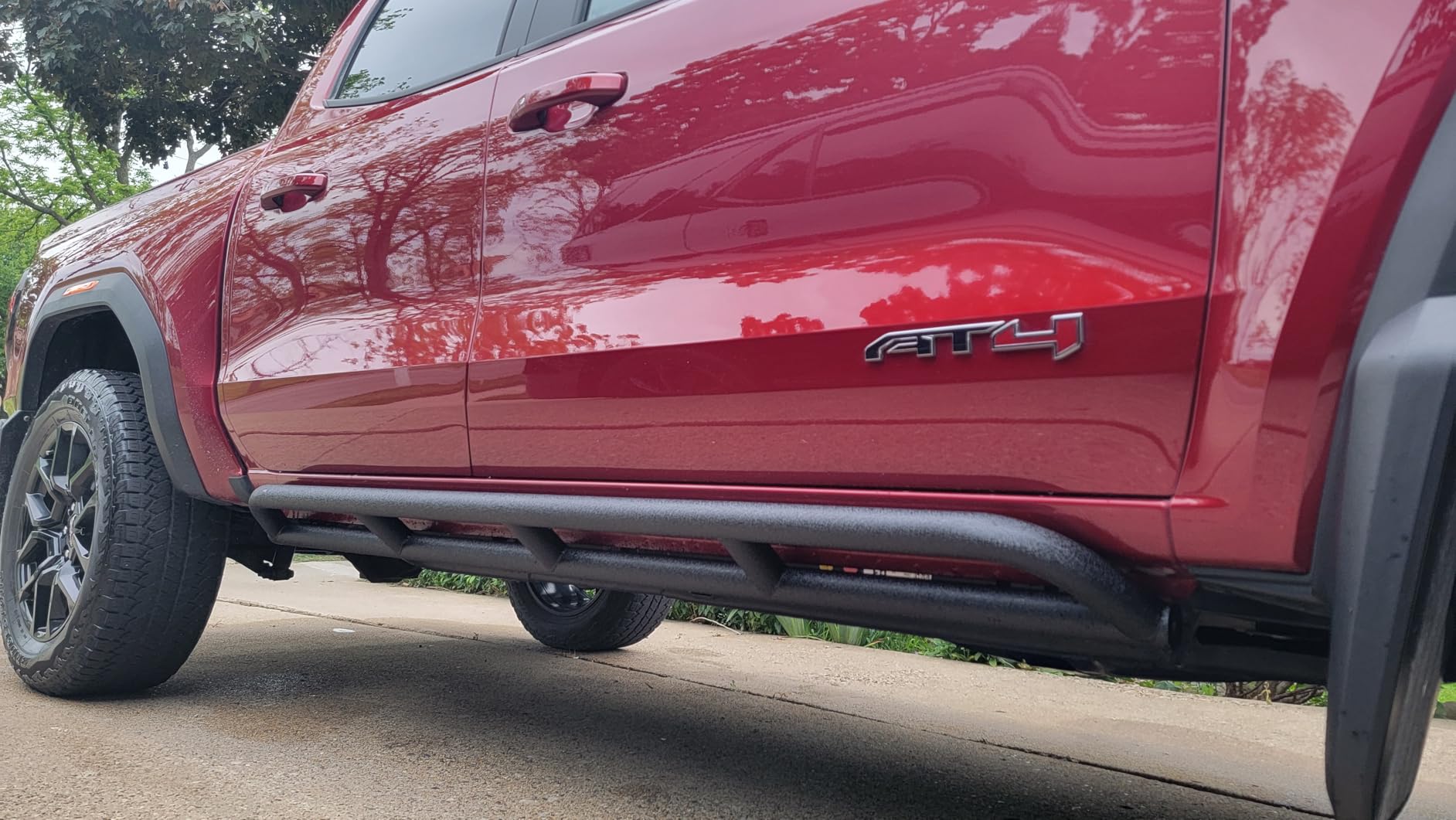 Hooke Road Rock Sliders Rocker Guard Nerf Bars for 2015-2026 Chevy Colorado & GMC Canyon Crew Cab Pickup, Textured Black Steel Tubing Running Boards customer photo 2