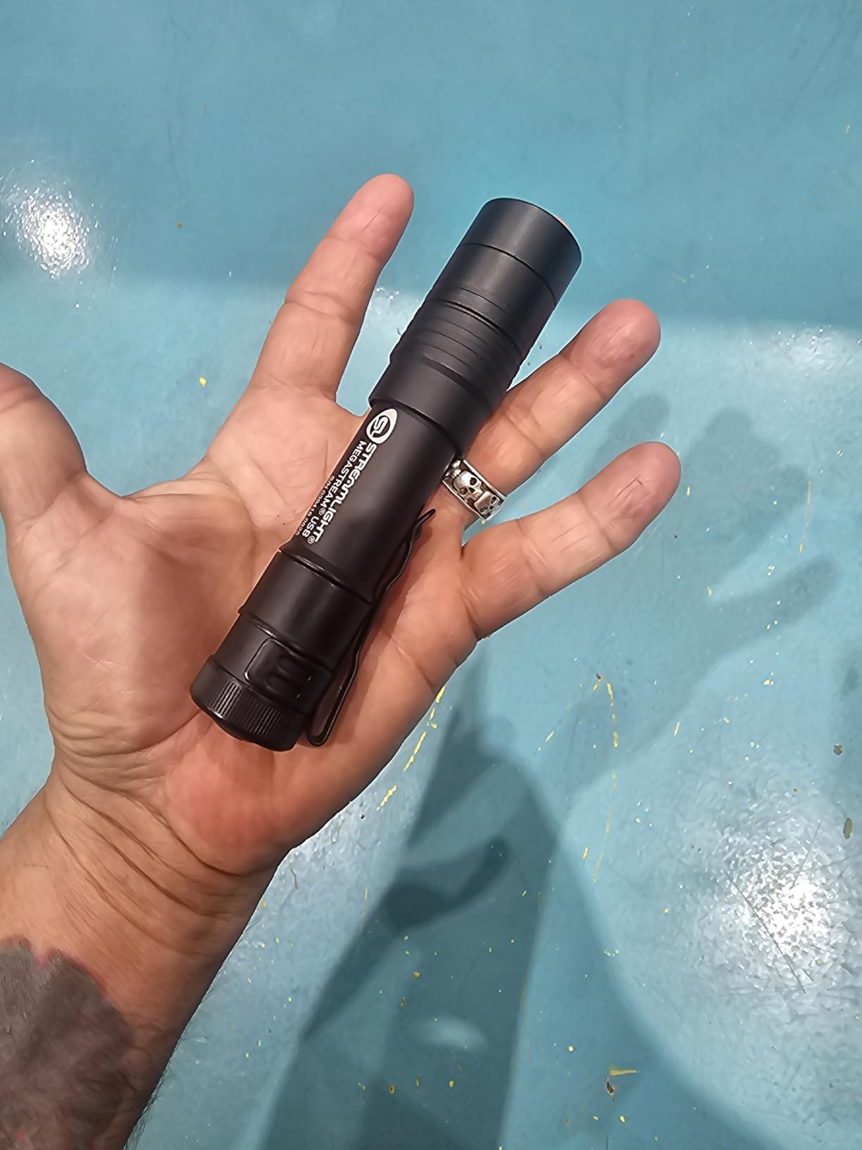 Streamlight 66210 MegaStream USB 1800-Lumen 26000-Candela Rechargeable EDC Flashlight Includes Rechargeable Battery, USB-C Cable, and Holster, Black customer photo 1