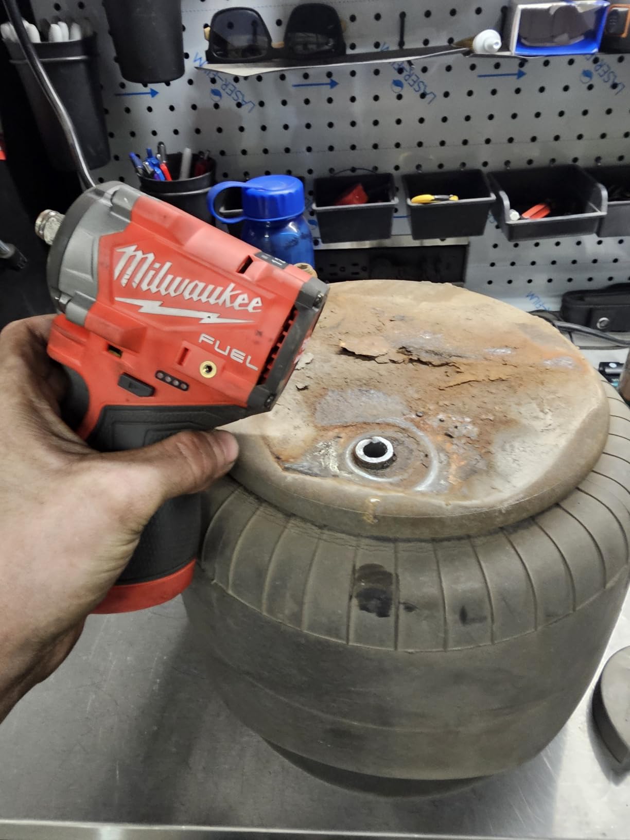 M12 FUEL Stubby 1/2 Inch Impact Wrench (Bare Tool) customer photo 1