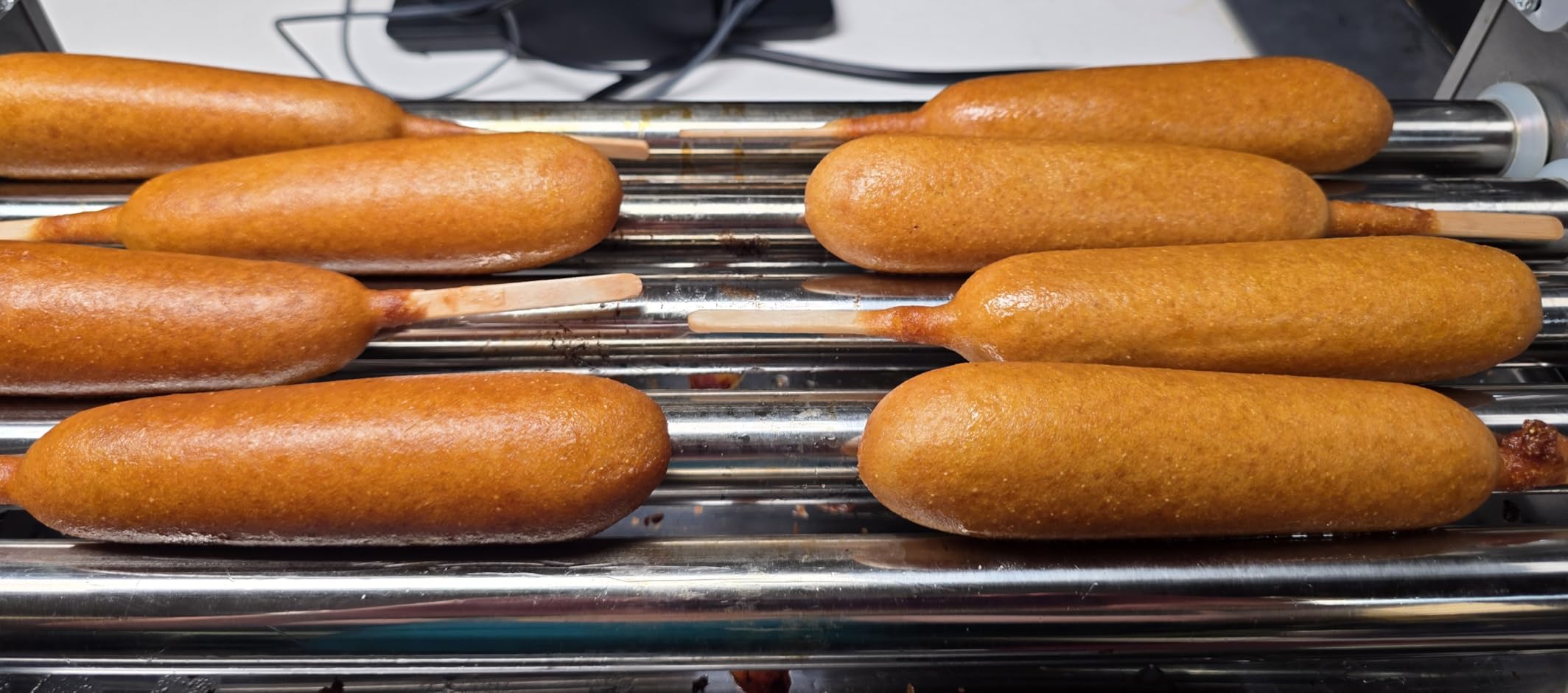 VIVO Electric 30 Hot Dog 11 Roller Grill Warmer, Stainless Steel, Commercial and Household 1400W Machine with Cover, HOTDG-V211 customer photo 2