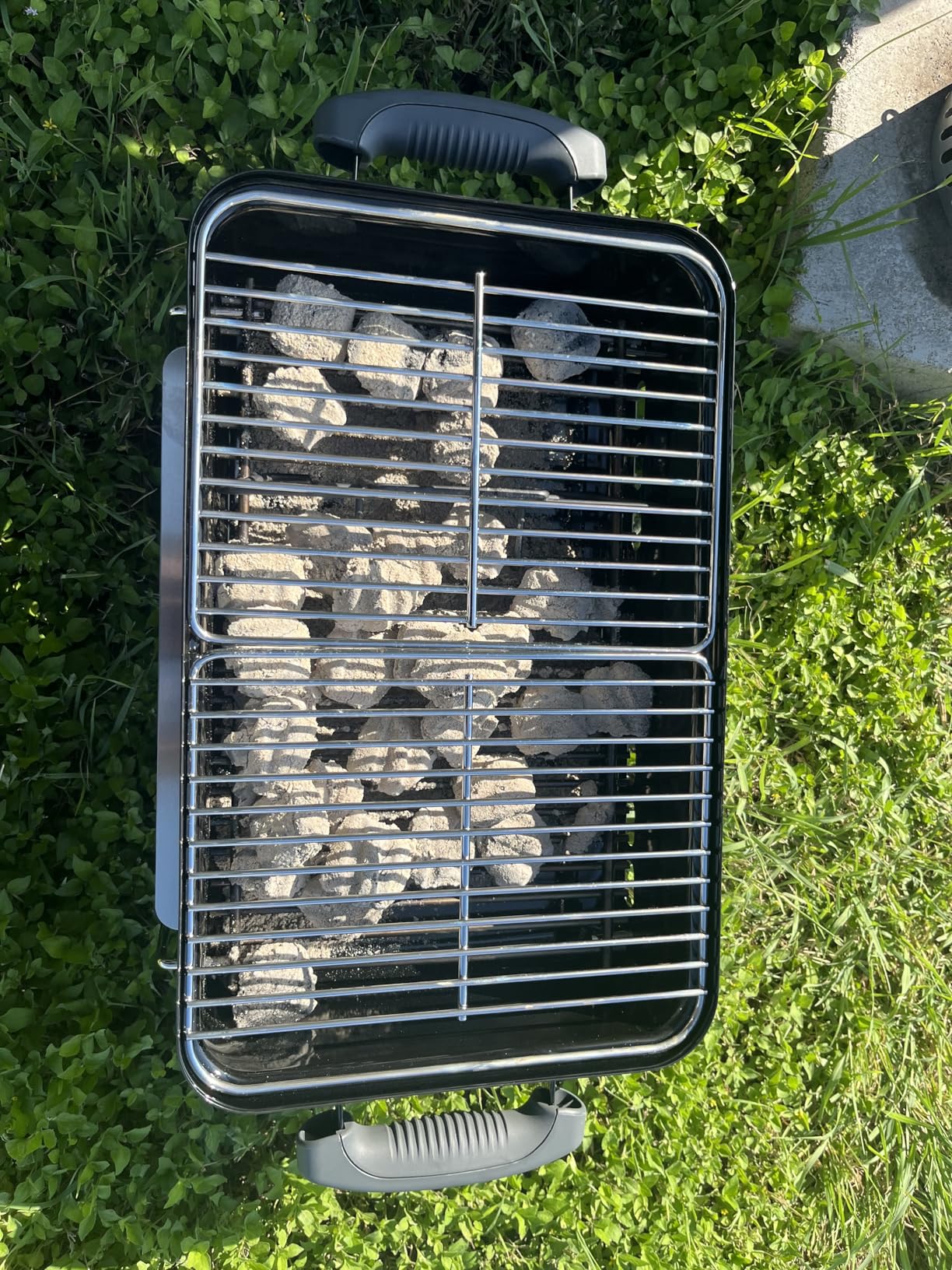 Weber Go-Anywhere Charcoal Grill, Compact Portable BBQ Grill customer photo 2
