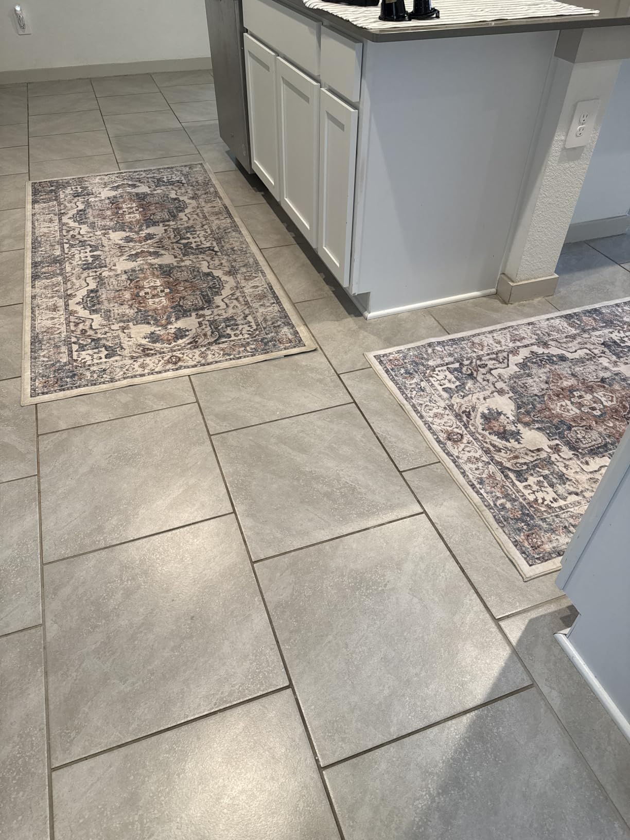 Washable Large 9x12 Area Rug - Living Room Oriental Non Slip Soft Rugs Indoor Low Pile Stain Resistant Carpet for Bedroom Dining Room Farmhouse Distressed Thin Home Decor Floor Mat (9x12 Beige) customer photo 1