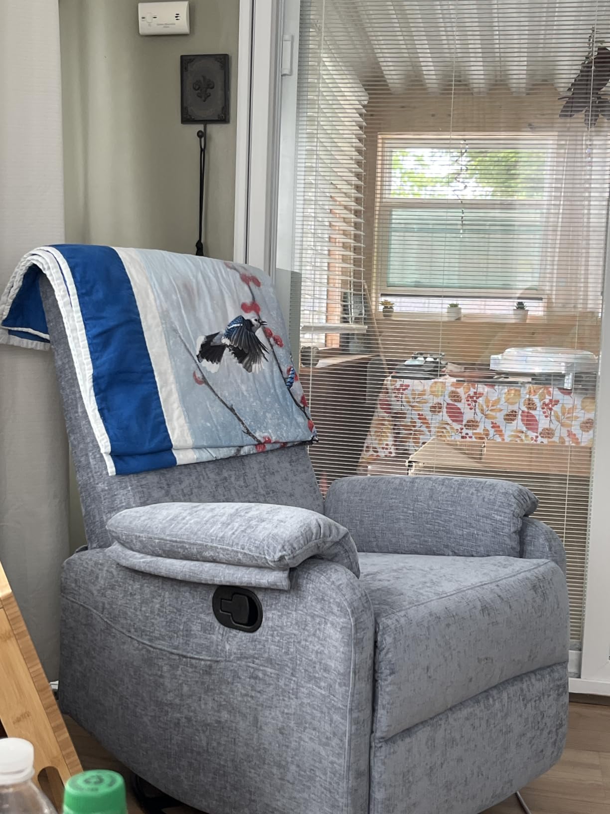 Korser Recliner Chair, Swivel Rocking Recliner Chair for Adults, Glider Rocking Chair, Small Nursery Chair Recliner for Living Room, Reclining Chair with Modern-Designed Armrests, Chenille, Beige customer photo 1