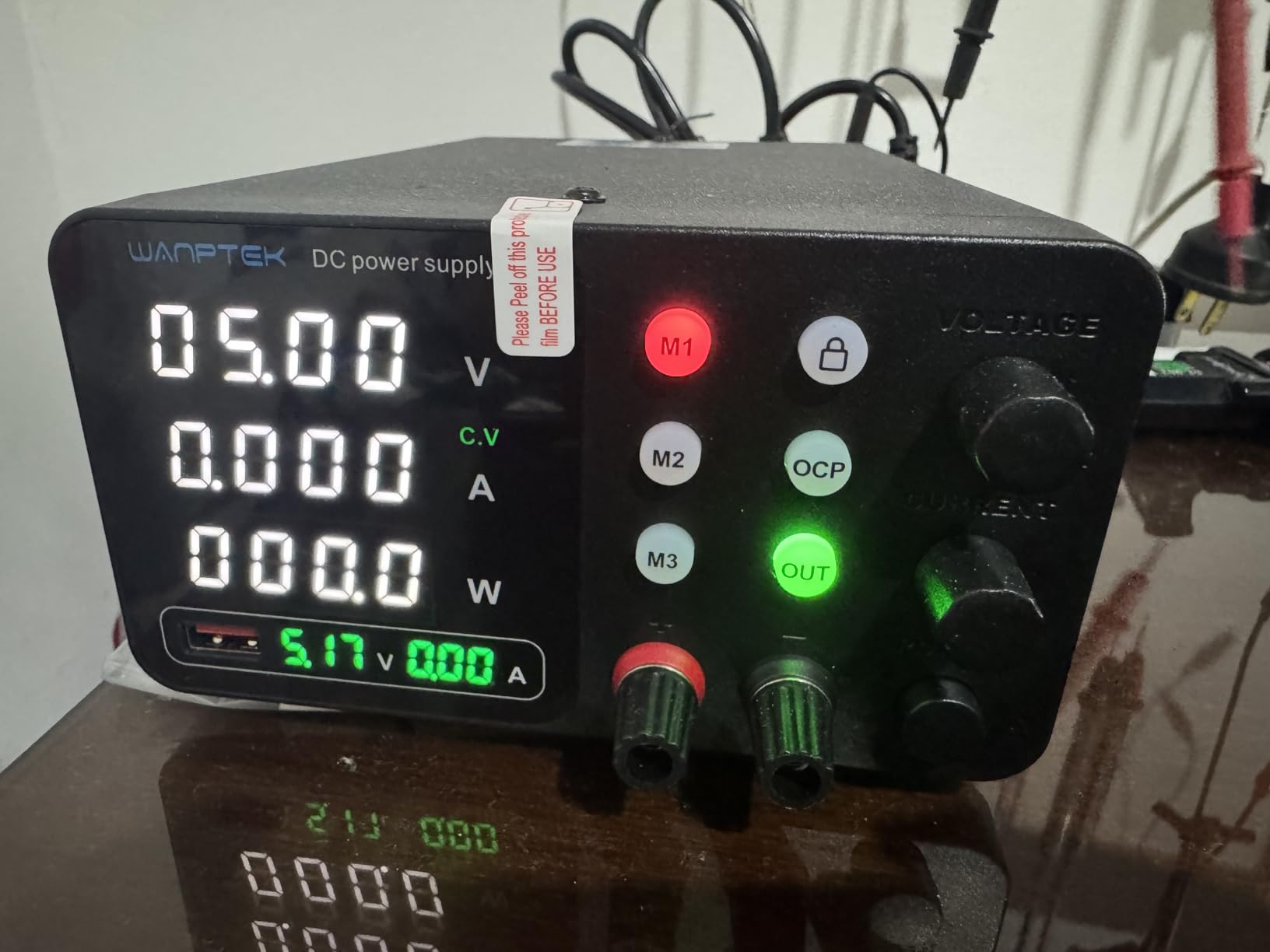 WANPTEK DC Bench Power Supply 30V 10A, Regulated Variable Lab Power Supply with Memory Presets, Encoder Knob, OCP Protection, Output Switch, 4-Digit LED, USB Fast Charge and Key Lock for Repair customer photo 1