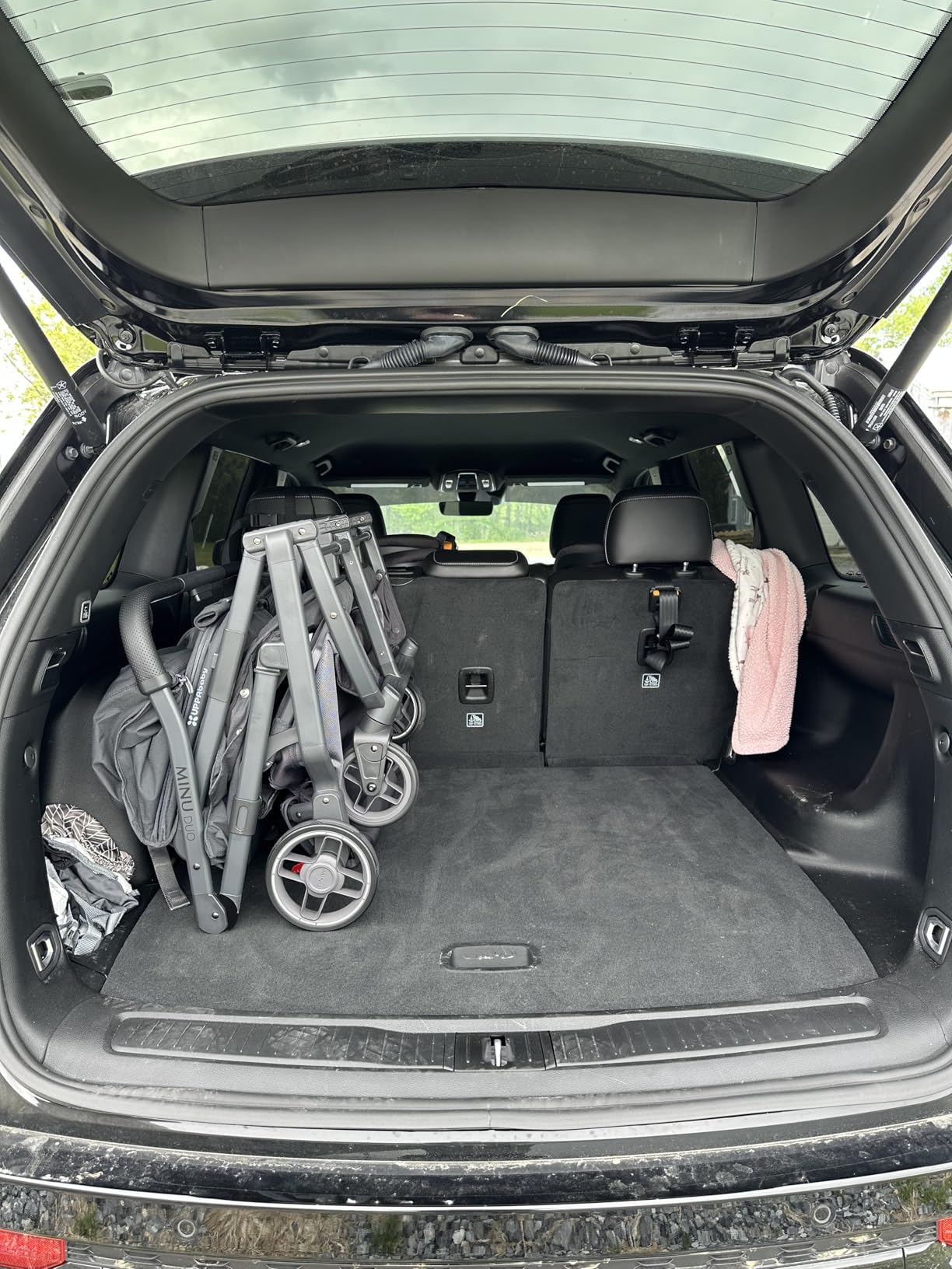 UPPAbaby Minu Duo Side-by-Side Double Stroller - Lightweight + Compact Design for Travel - Easy Fold- From Birth to Toddler - Independent Recline -Greyson(Charcoal Mélange/Carbon Frame/Saddle Leather) customer photo 1