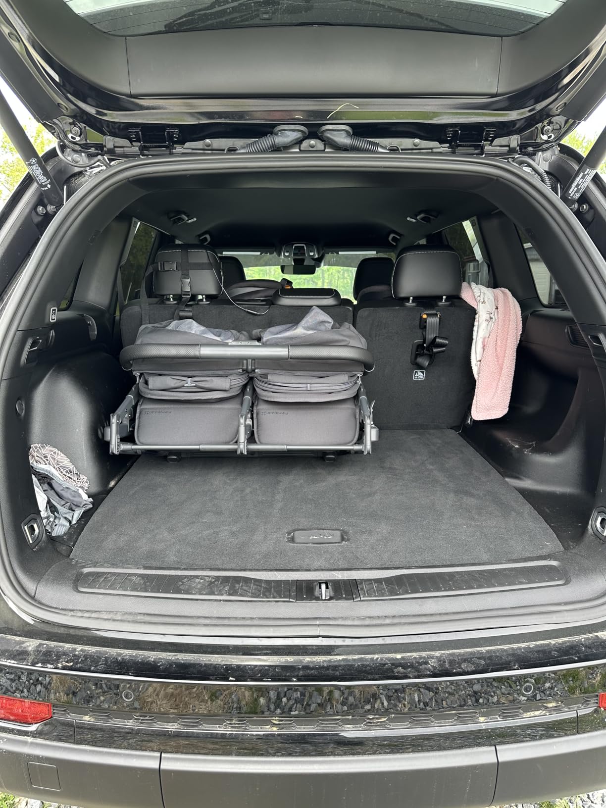 UPPAbaby Minu Duo Side-by-Side Double Stroller - Lightweight + Compact Design for Travel - Easy Fold- From Birth to Toddler - Independent Recline -Greyson(Charcoal Mélange/Carbon Frame/Saddle Leather) customer photo 2