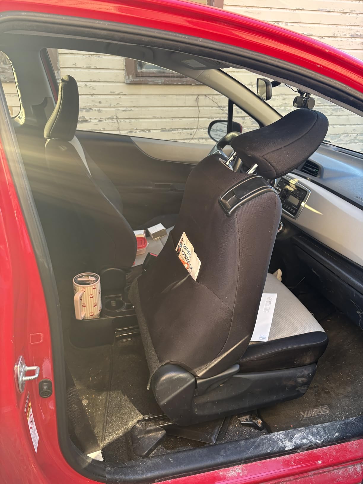 Britax Poplar Convertible Car Seat, Extended Rear Facing Up to 50 lbs, 17-Inch Slim Design, ClickTight - Glacier Graphite customer photo 2