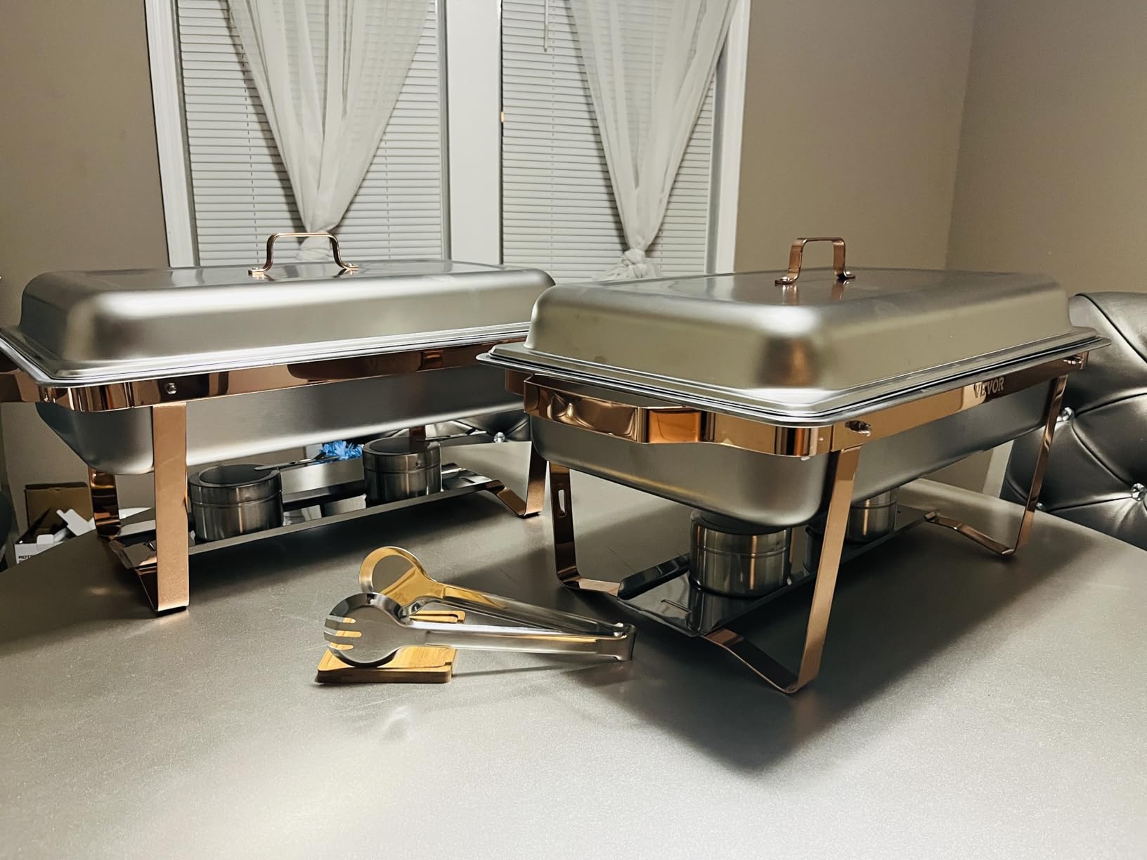 VEVOR Chafing Dish Buffet Set, 8 Qt 4 Pack, Stainless Steel Chafer with 4 Full Size Pans, Rectangle Catering Warmer Server with Glass Lid Water Pan Folding Stand Fuel Holder, for Wedding Party Banquet customer photo 1