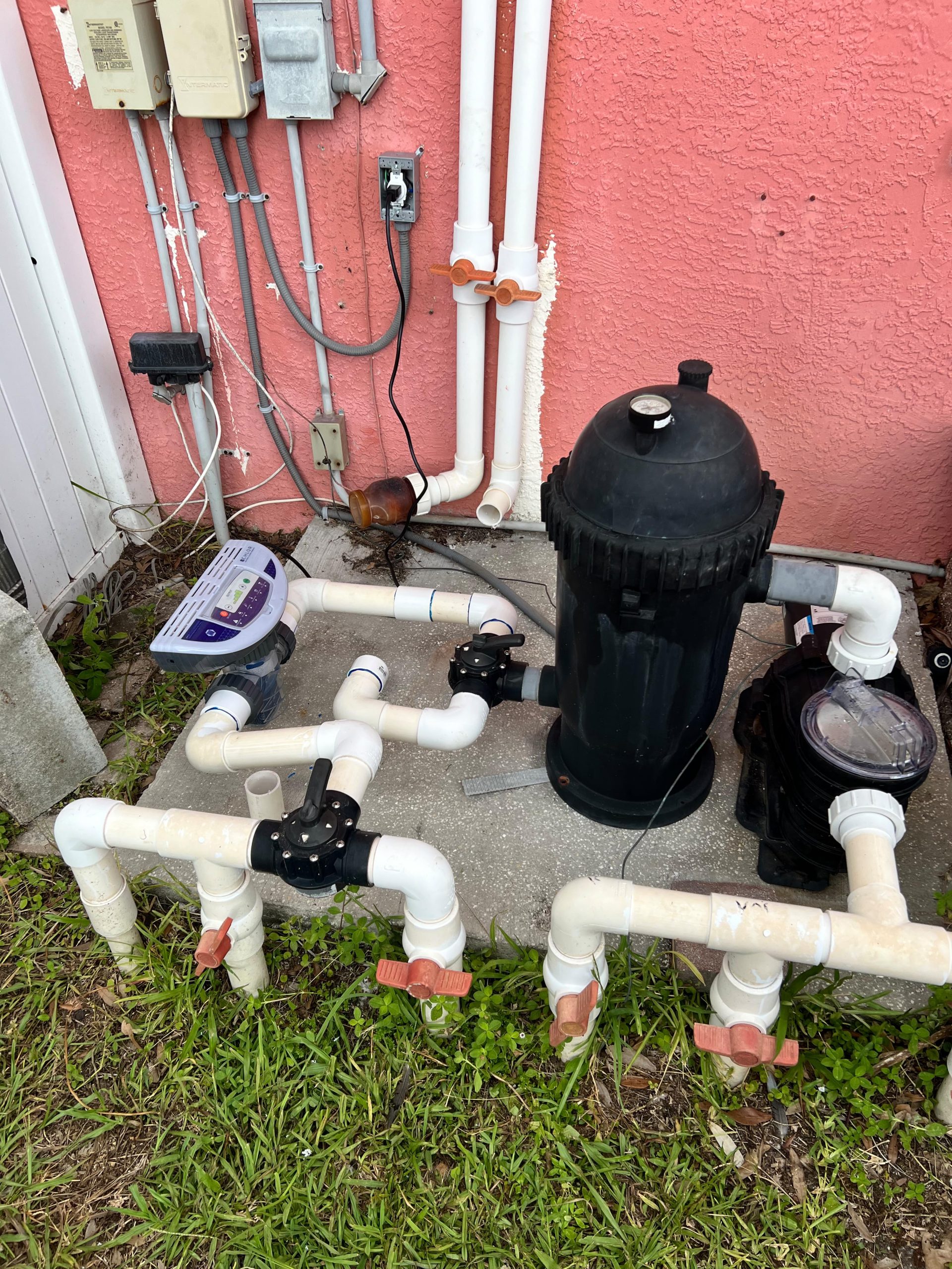E-CHLOR Plug-in Salt Chlorine Generator | 32,000 gal Max | APX Performance | Advanced salt chlorinator with easy installation, 3-year manufacturer warranty, smart sensors, and precision notifications customer photo 2