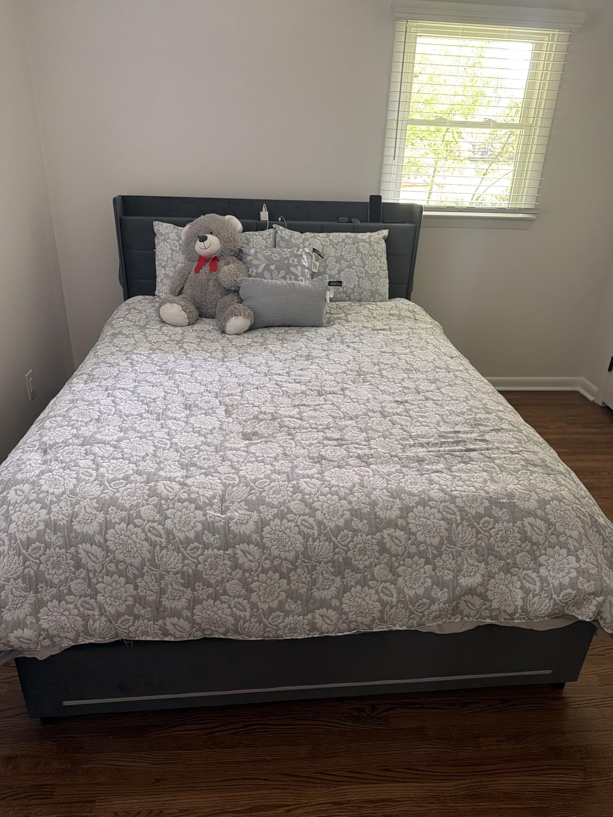 Fluest Queen Bed Frame with 2 Storage Drawers, Upholstered Headboard Button Tufted Bed Frame with Charging Station, No Box Spring Needed, Noise-Free, All Metal Structure, Black customer photo 1