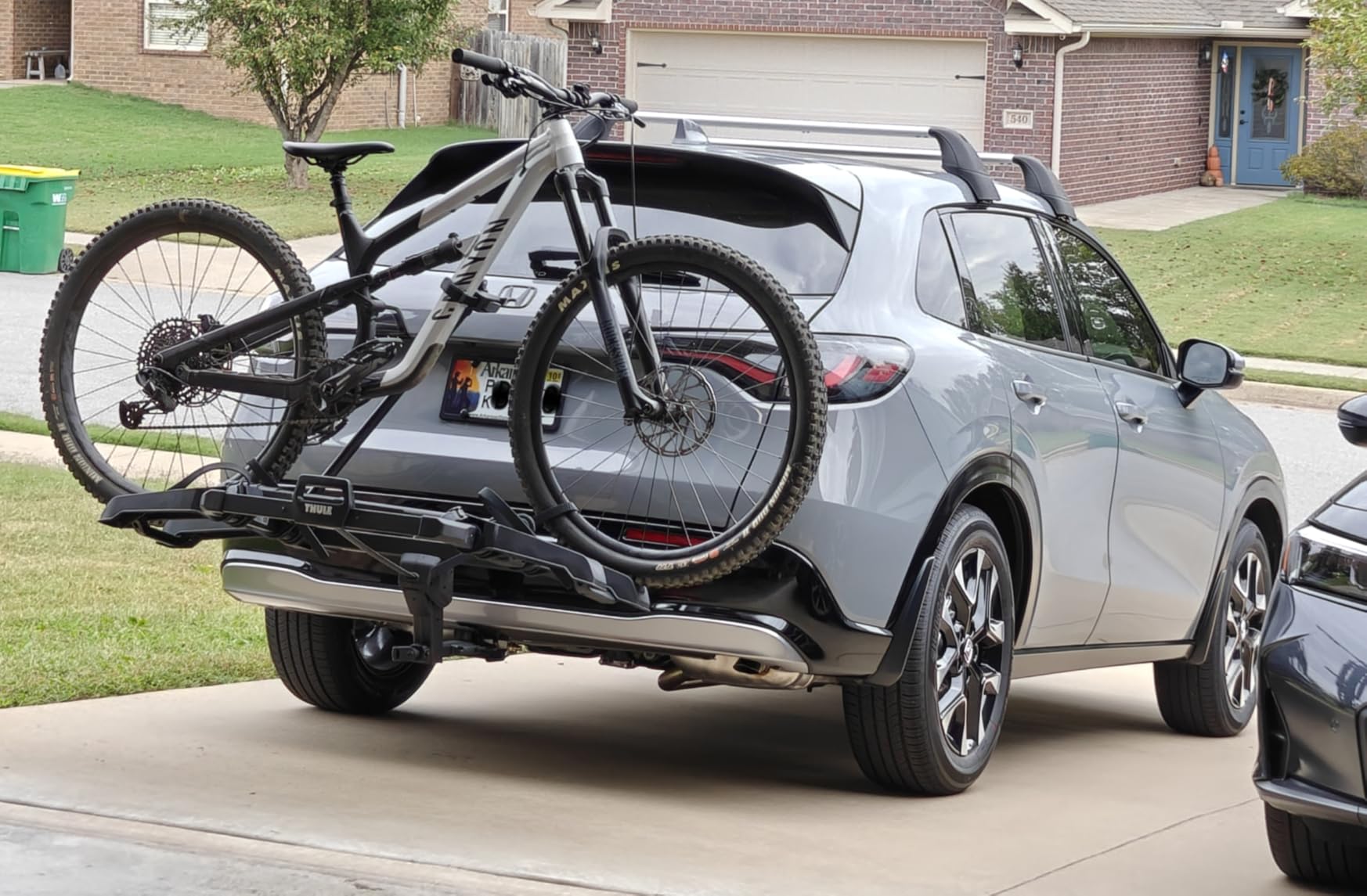 Thule Outpace 2 Bike Hitch Rack - Compact & Lightweight Platform Bike Rack - Foldable Design - Fits Most Bike Styles - 110lb Capacity - 2