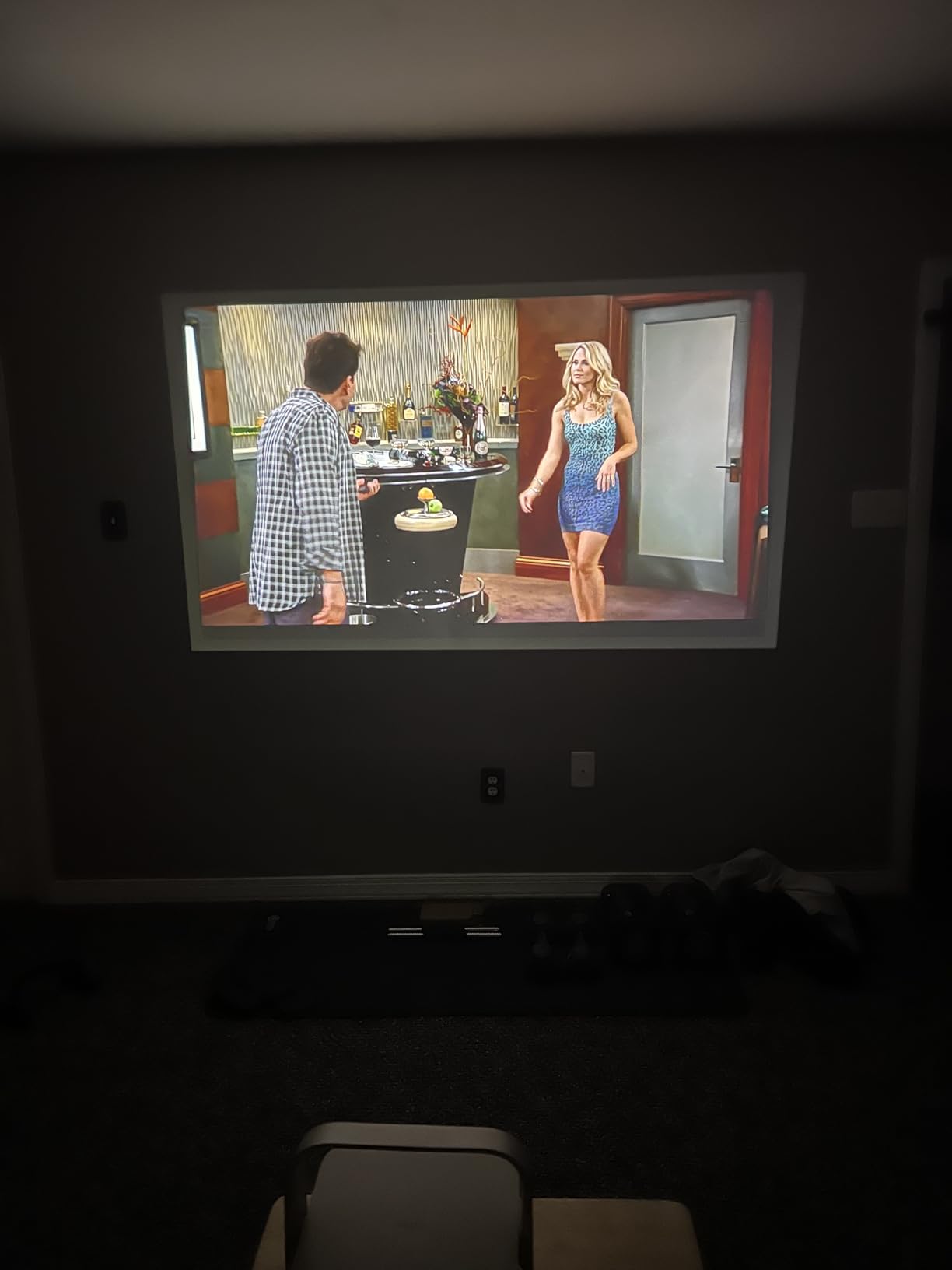XGIMI Elfin Flip Plus Portable Projector, Google TV with Licensed Netflix, 500 ISO Lumens, 1080P Resolution Home Projector, Build-in Adjustable Stand, Lightweight and Compact Design, Screen Adaption customer photo 1