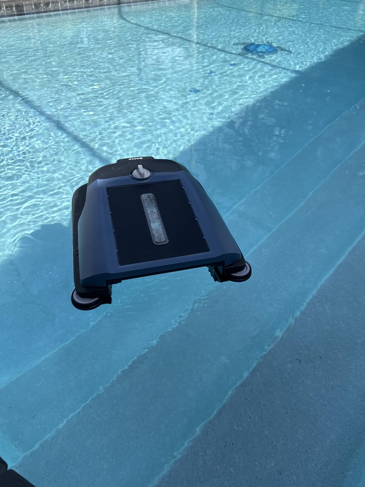 Betta Flex Solar-Powered Robotic Pool Skimmer - Cordless with Dual Cleaning Modes, Soft-Touch Pool Protection. Compatible with Infinity Edge, In-Ground & Above-Ground Pools (Blue) customer photo 2