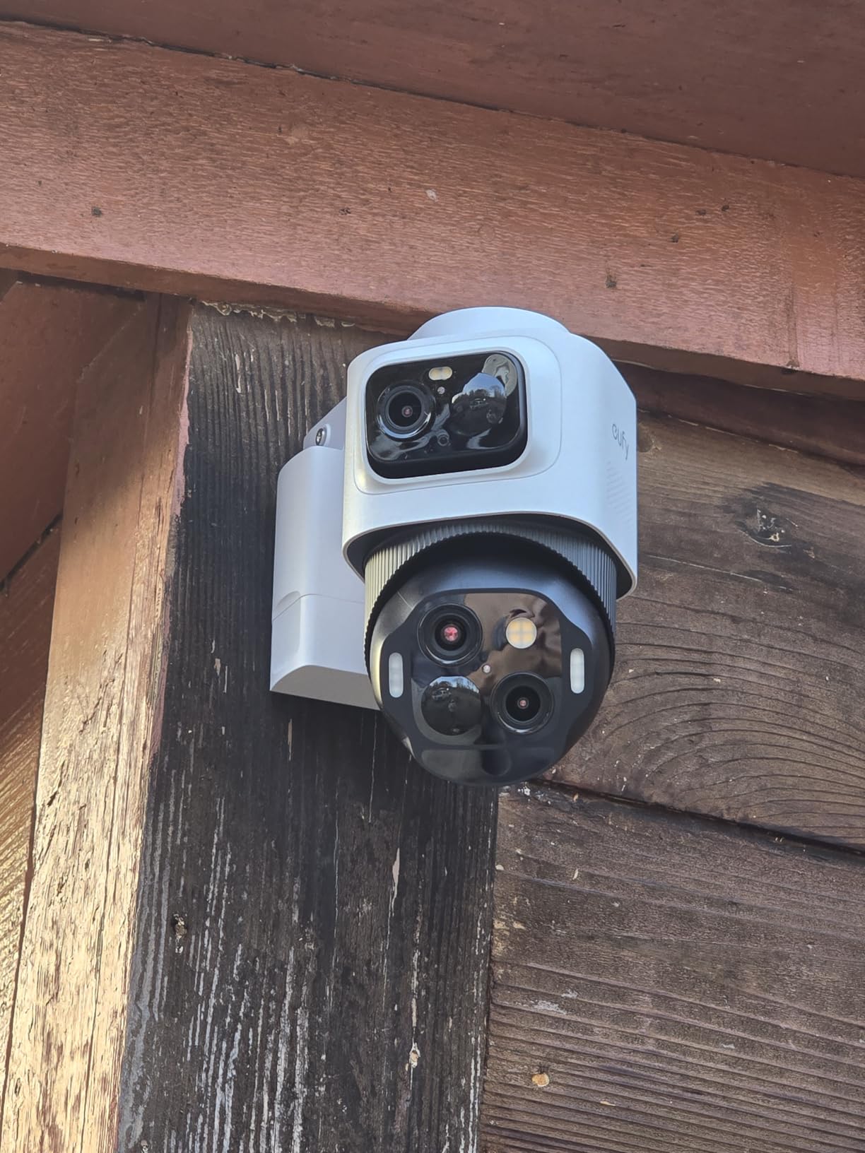 eufyCam S4, 4K Solar Camera Wireless Outdoor, 3-Lens Bullet-PTZ Cam, 360° Coverage, 8X Auto Zoom, AI Recognition, AI Track, Color Night Vision, 0 Monthly Fee, Built-in 32 GB Storage customer photo 2
