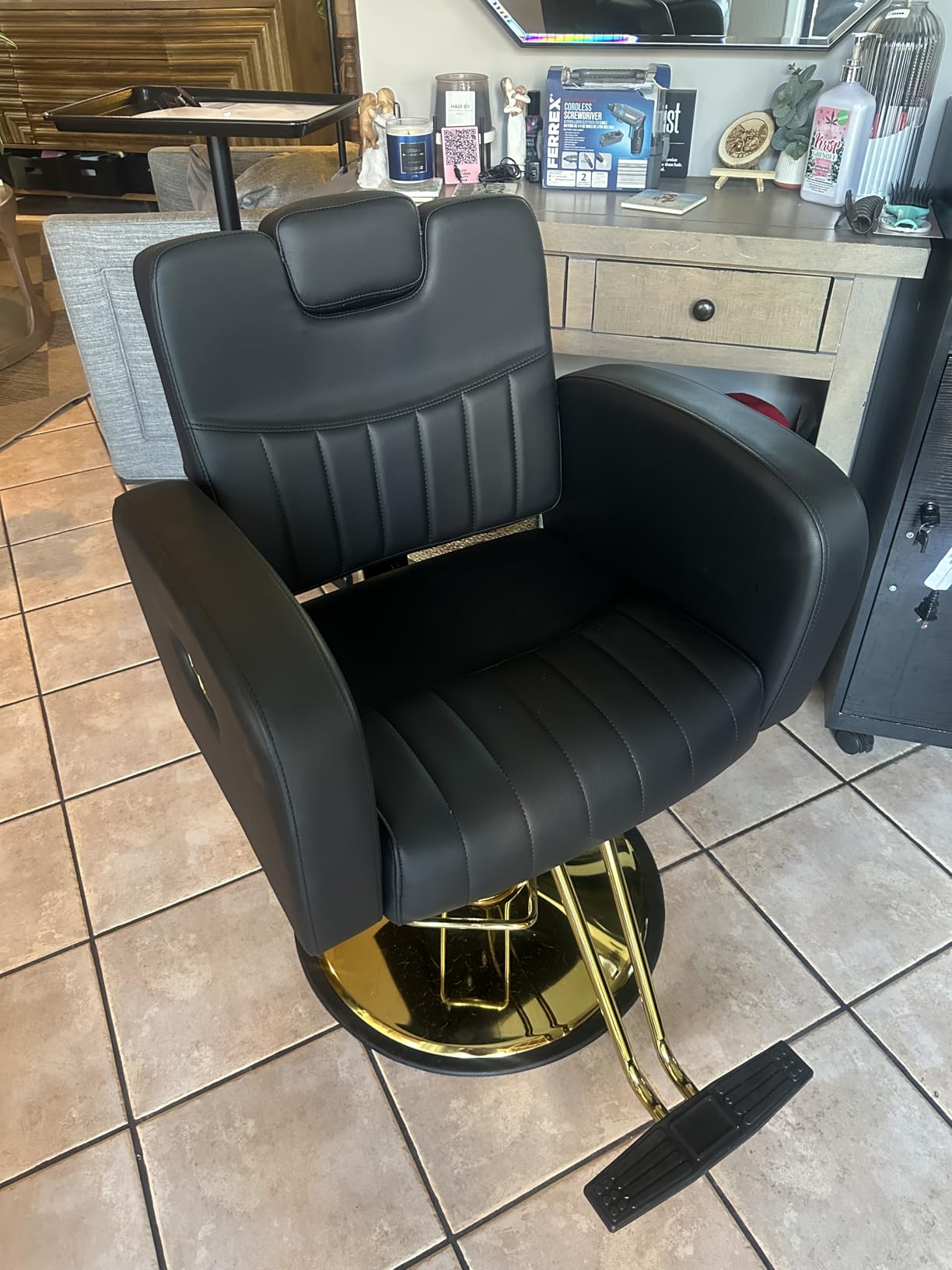 Baasha Premium Black Reclining Salon Chair with Removable Headrest, All-Purpose Hydraulic Barber Chair, Soft PU Leather, 360 Degree Swivel, 135 Degree Recline, Heavy-Duty Steel Frame, 330 lbs Capacity customer photo 1