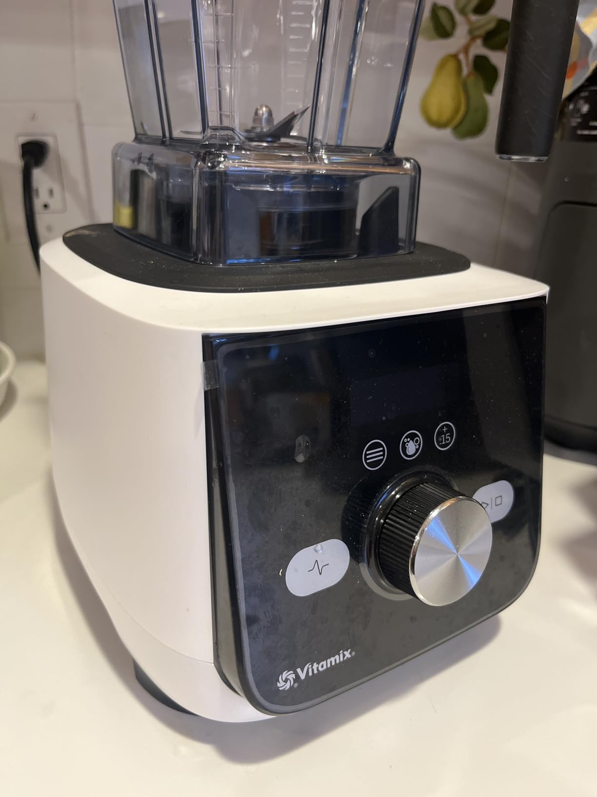 Blendtec Ascent X5 Blender with 10 Blending Programs, Self-Cleaning Program, Professional-Grade Blender for Smoothies, Soups and More, Stainless-Steel Blades, 48 Oz Container, Polar White customer photo 2