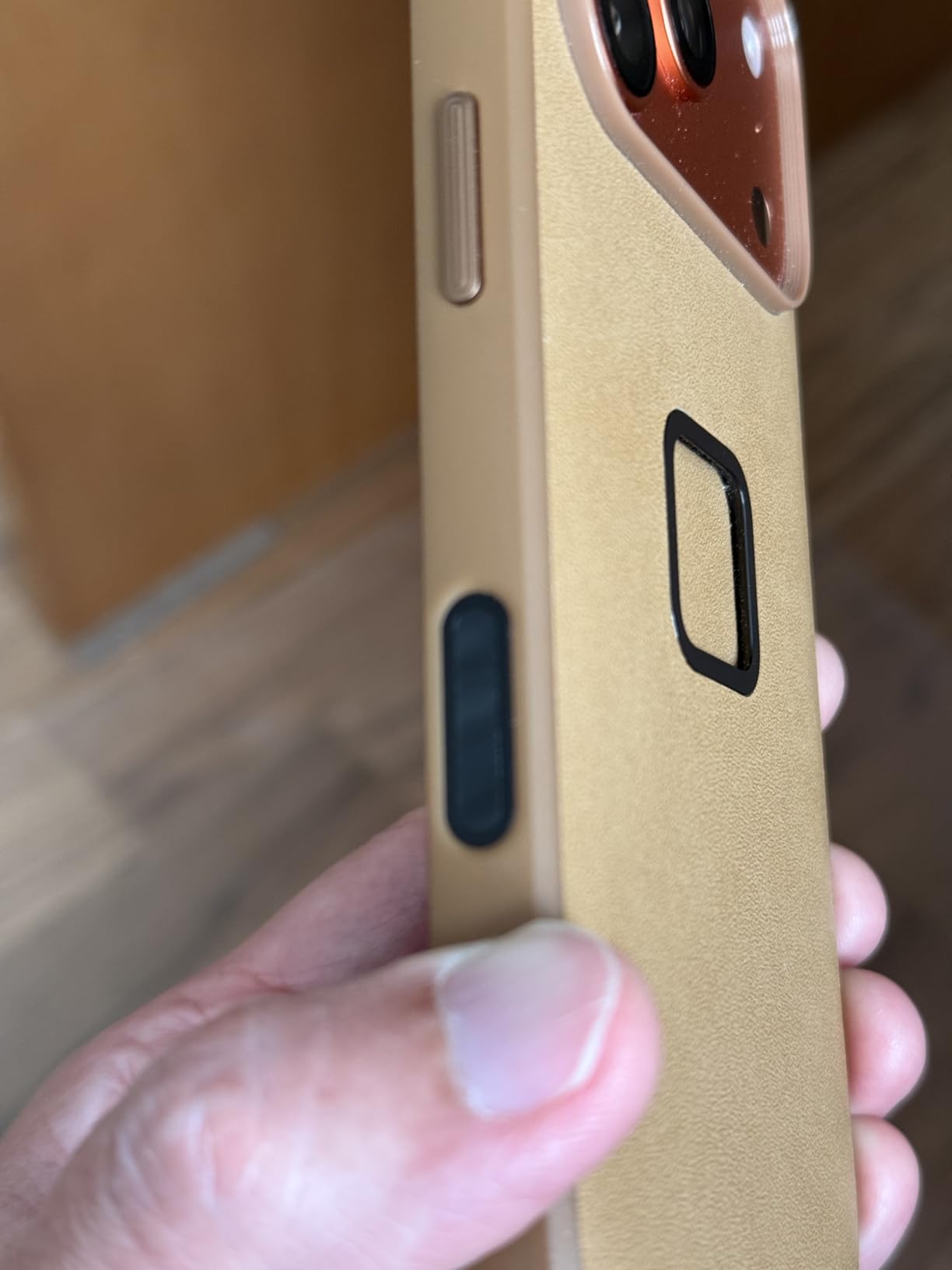 Peak Design Mobile Everyday Phone Case for iPhone 17 Pro Max, Tan, Slim Profile, Drop Protection, Weatherproof Clarino Shell, SlimLink Connects to Mobile Mounts & Gear customer photo 1
