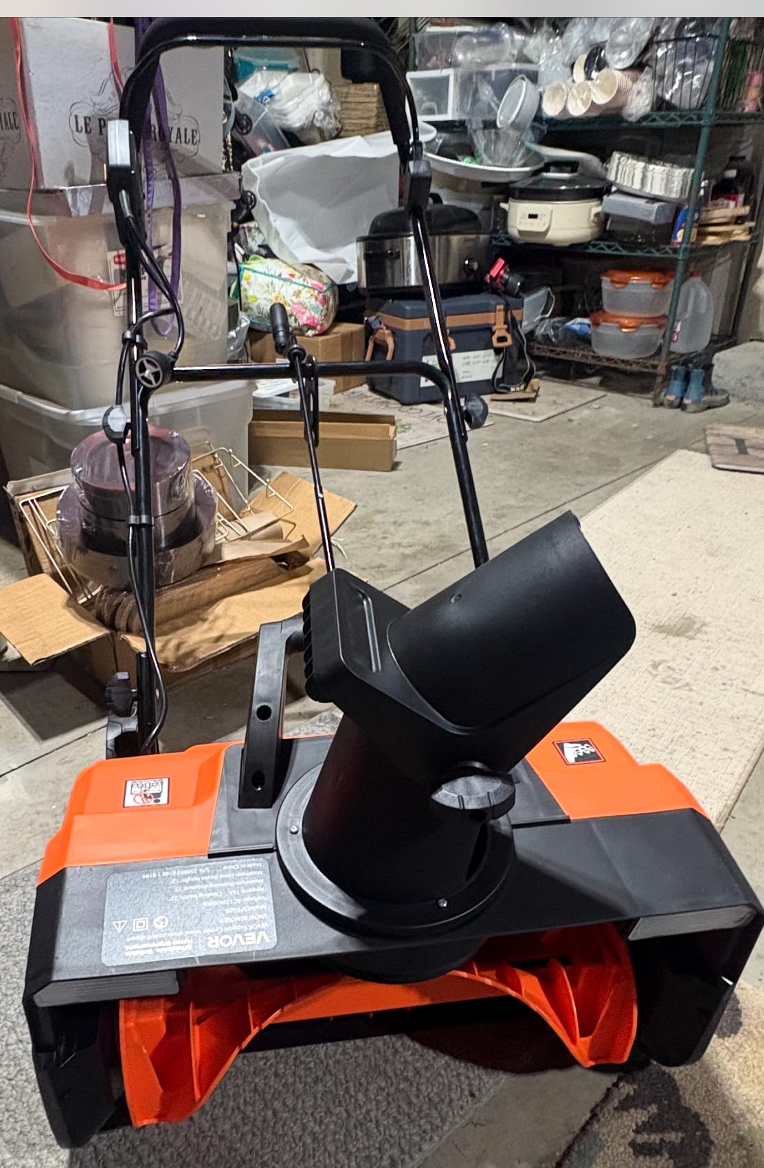 VEVOR Corded Electric Snow Shovel, 12A 17 inch Snow Shovel, 60 Adjustable Chute, 20 ft Throwing Distance, Snowthrower with Dual Safety Switch, Winter Ice Removal Tool for Driveway Sidewalk Patio customer photo 2