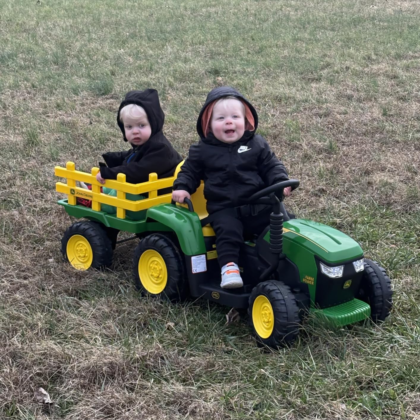 Peg Perego John Deere Farm Power 12 Volt Ride-on Tractor and Trailer with Remote Control customer photo 2