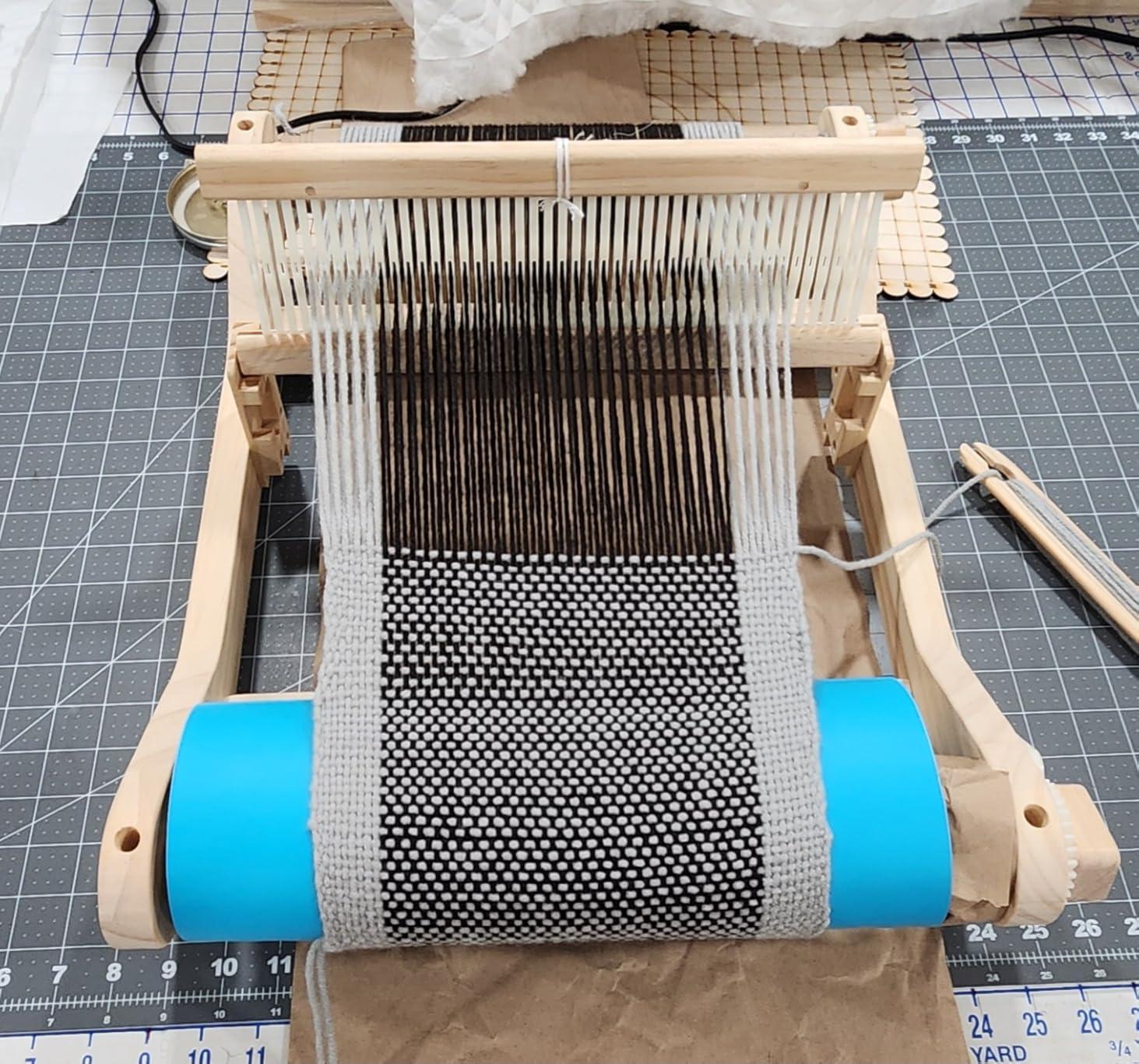 WILLOWDALE 16 Inches Rigid Heddle Loom with Stand, Weaving Loom Kit with Shed Stick, Wooden Multi-Craft Weaving Loom for Adults customer photo 2