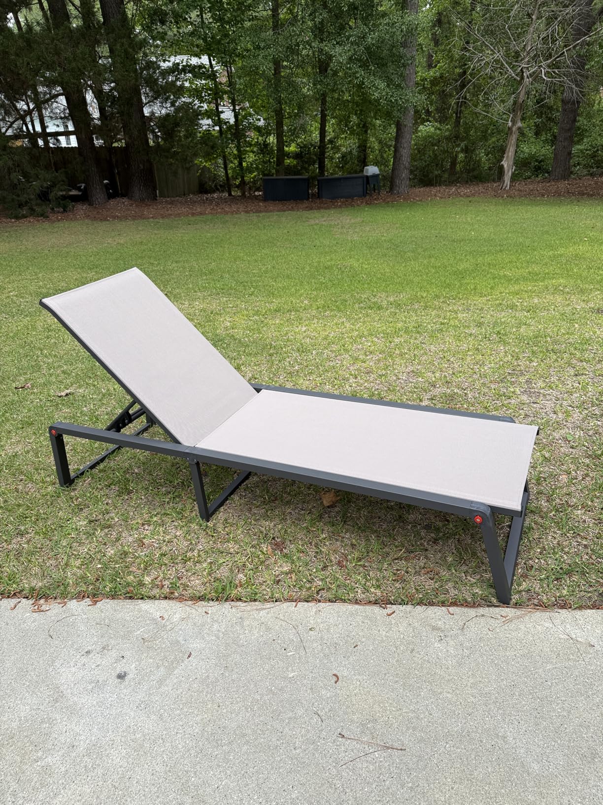 Aluminum Chaise Lounge Chair Outdoor, Foldable& No Assembly Patio Pool Lounge Chairs 5-Position Recliner for Outside, Fully Grounded Legs Sun Lounger for Poolside, Khaki customer photo 2
