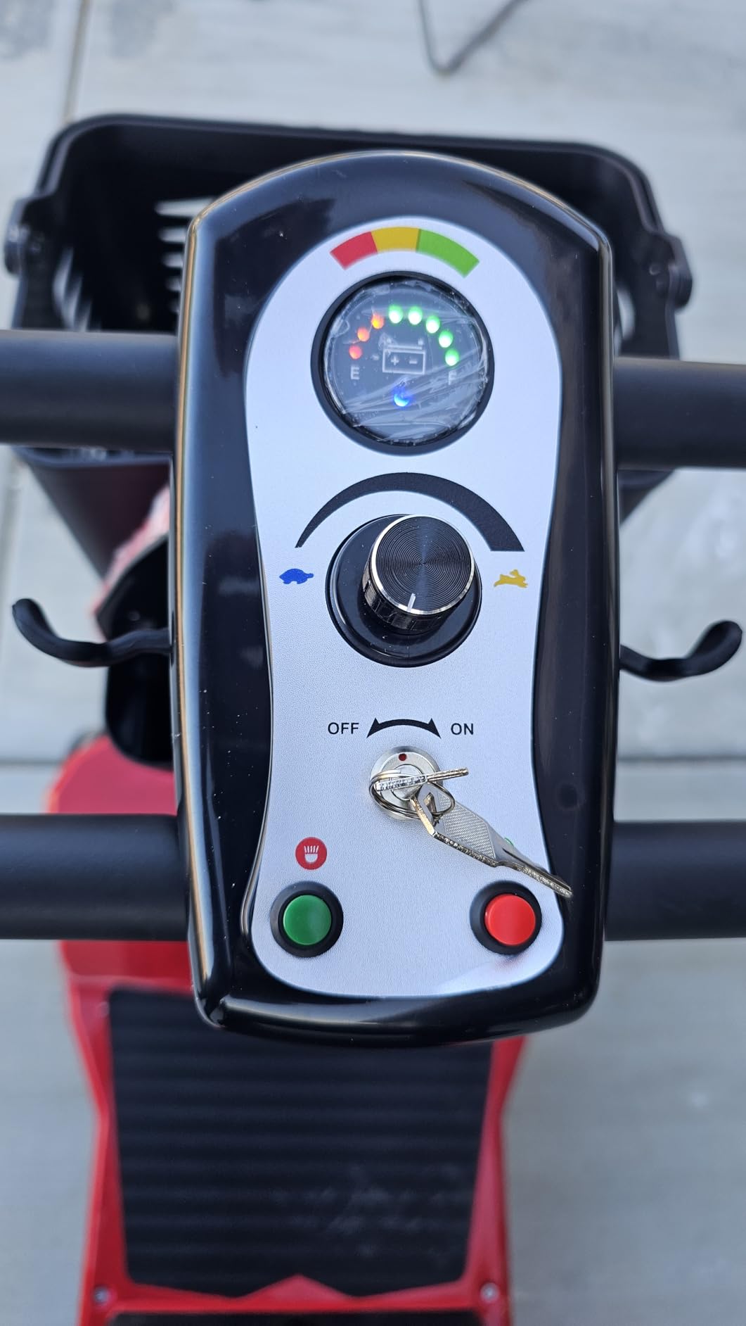 Mobility Scooter, 4 Wheel Mobility Scooter, 15 Miles Range, 300LBS Capacity, Lightweight and Portable, with LED Headlights and Basket, Charger Included, Gifts Suitable for Elders, Red customer photo 2