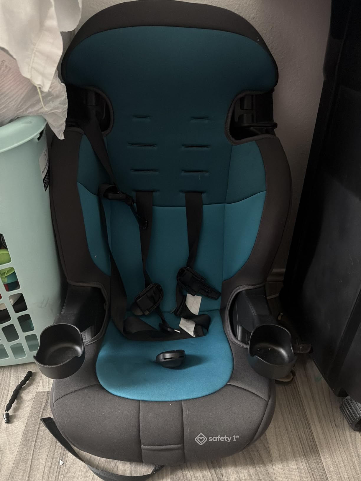 Safety 1st Grand 2-in-1 Booster Car Seat, Converts from High Back to Belt-Positioning Booster, High Back Seat for Kids 40-65, and Belt-Positioning 40-100 Pounds, Black Sparrow customer photo 1