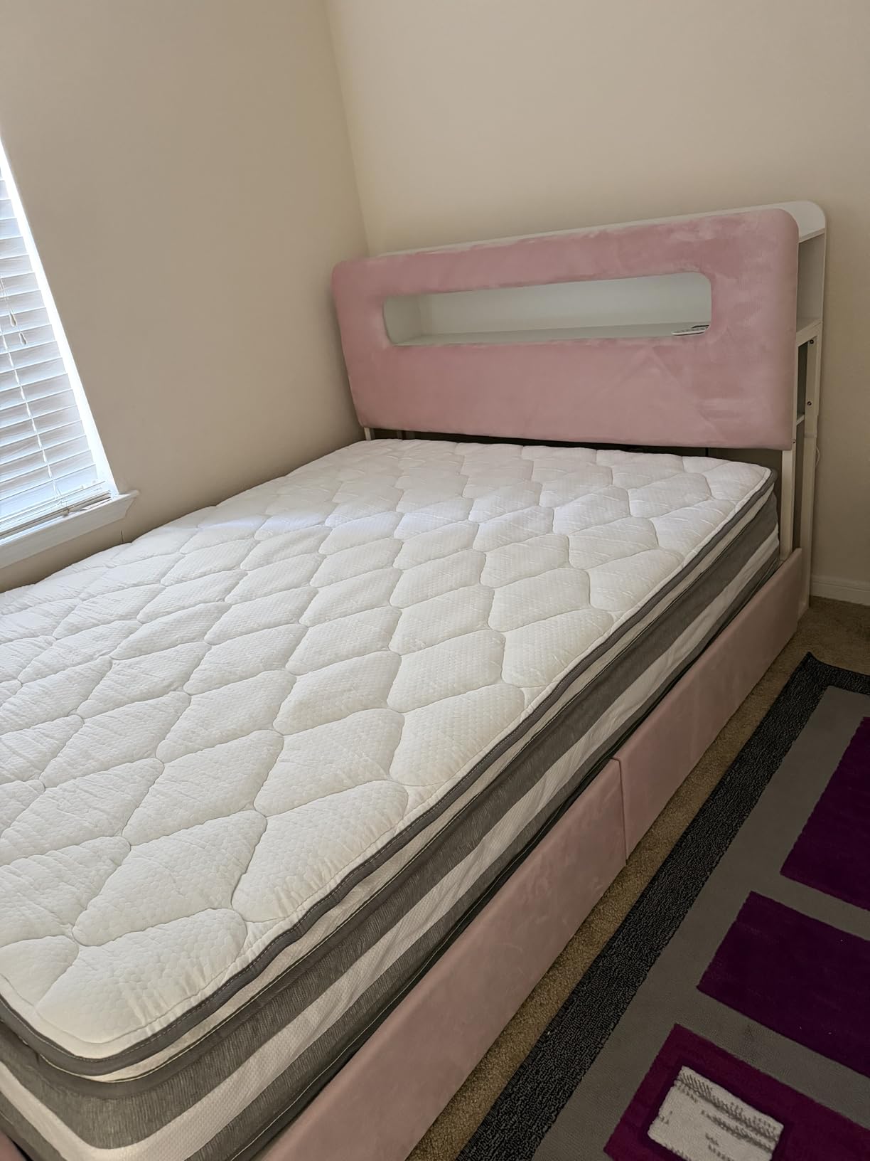Queen Mattress, 12 Inch Queen Size Hybrid Mattress in a Box with Memory Foam and Individually Pocketed Spring, Motion Isolation, Pressure Relief, Medium Firmness, CertiPUR-US Certified customer photo 2