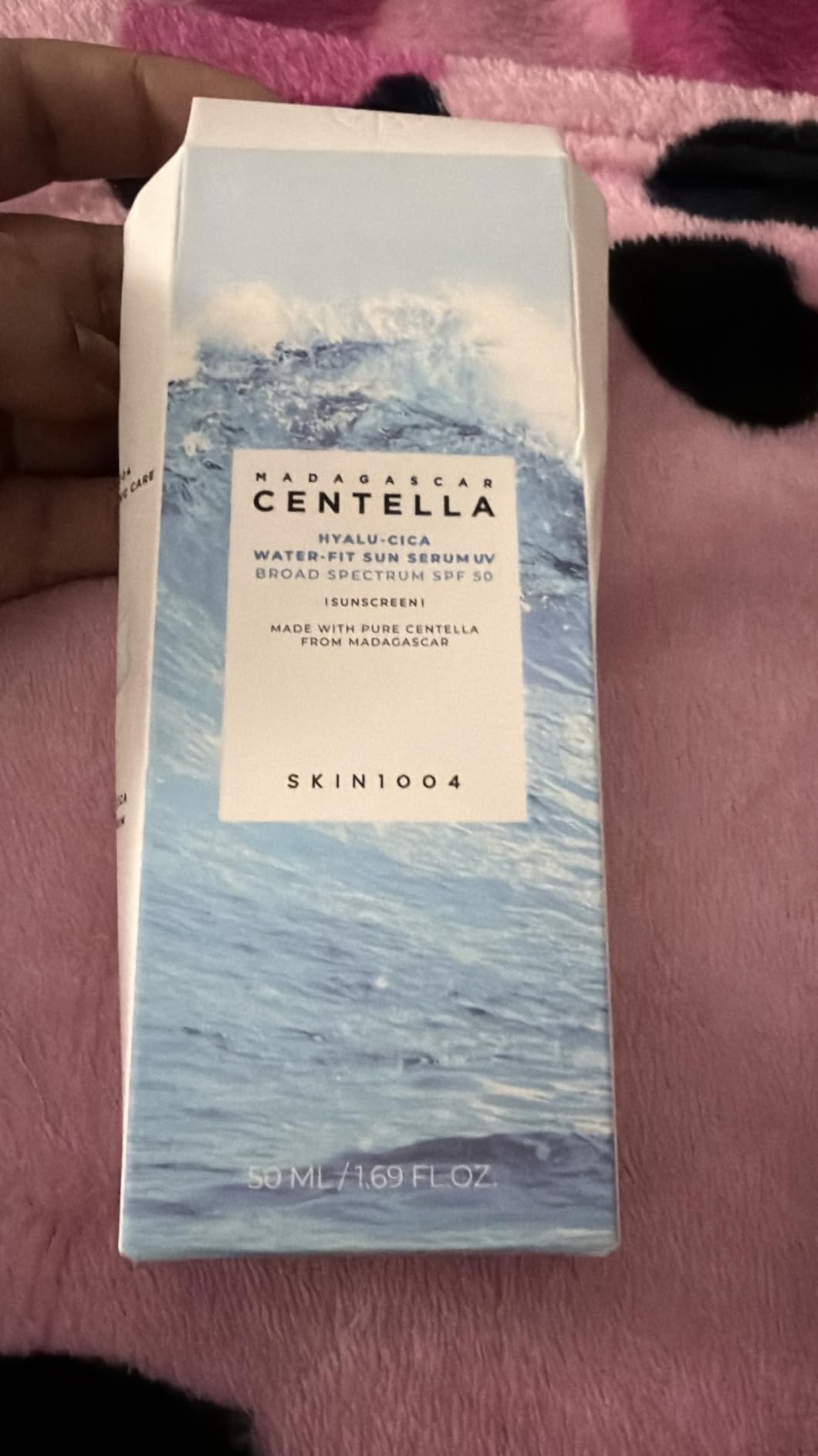 SKIN1004 Centella Hyalu-Cica Water-Fit Sun Serum SPF 50, Korean Sunscreen with Hyaluronic Acid, No White Cast, 1.69 fl oz customer photo 1