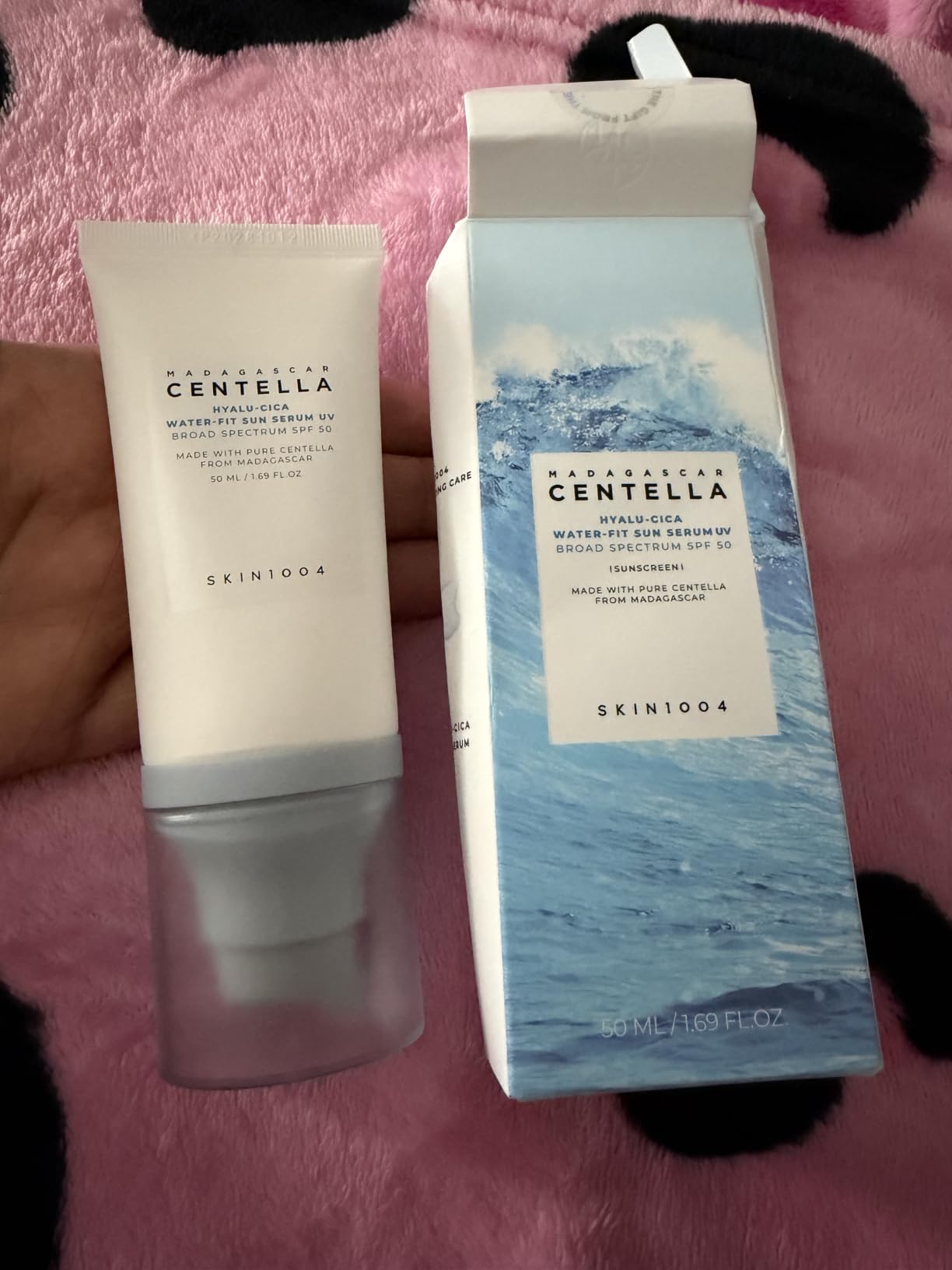 SKIN1004 Centella Hyalu-Cica Water-Fit Sun Serum SPF 50, Korean Sunscreen with Hyaluronic Acid, No White Cast, 1.69 fl oz customer photo 2
