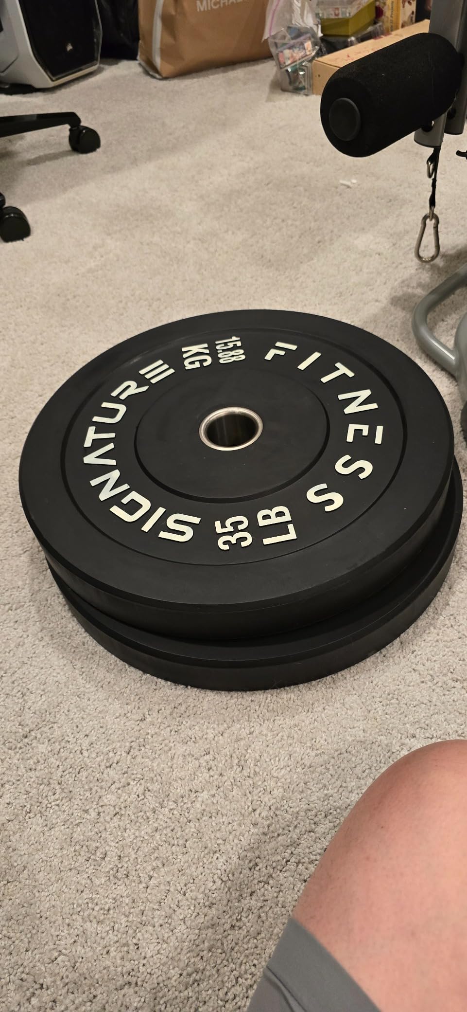 Signature Fitness 2-Inch Cast Iron Barbell Set, Including Multiple LBS Weight Plates and 6FT Barbell Set customer photo 2
