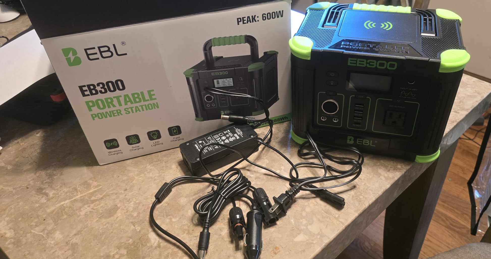 EBL 1000W Portable Power Station (Peak 2000W) with 200W Portable Solar Panel 23.5% High Efficiency Solar Panel, EBL 999Wh Solar Generator Kit for Camping, RV, Home Backup, Outdoor Adventures customer photo 1