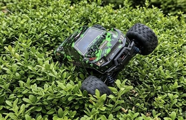 TENSSENX 1:18 Scale All Terrain RC Cars, 40KPH High Speed 4WD Remote Control Car with 2 Rechargeable Batteries, 4X4 Off Road Monster Truck, 2.4GHz Electric Vehicle Toys Gifts for Kids and Adults customer photo 1