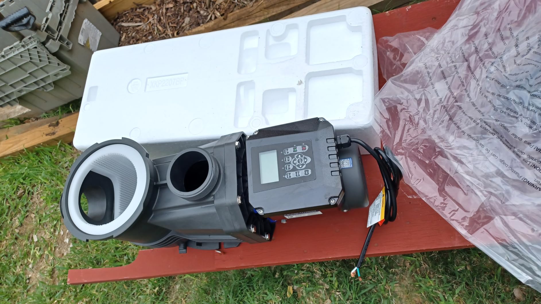 Aquastrong Variable Speed Pool Pump In/Above Pool Pump Energy Efficient High Flow Powerful Self Primming Swimming Pool Pumps with Filter Basket, Black customer photo 2