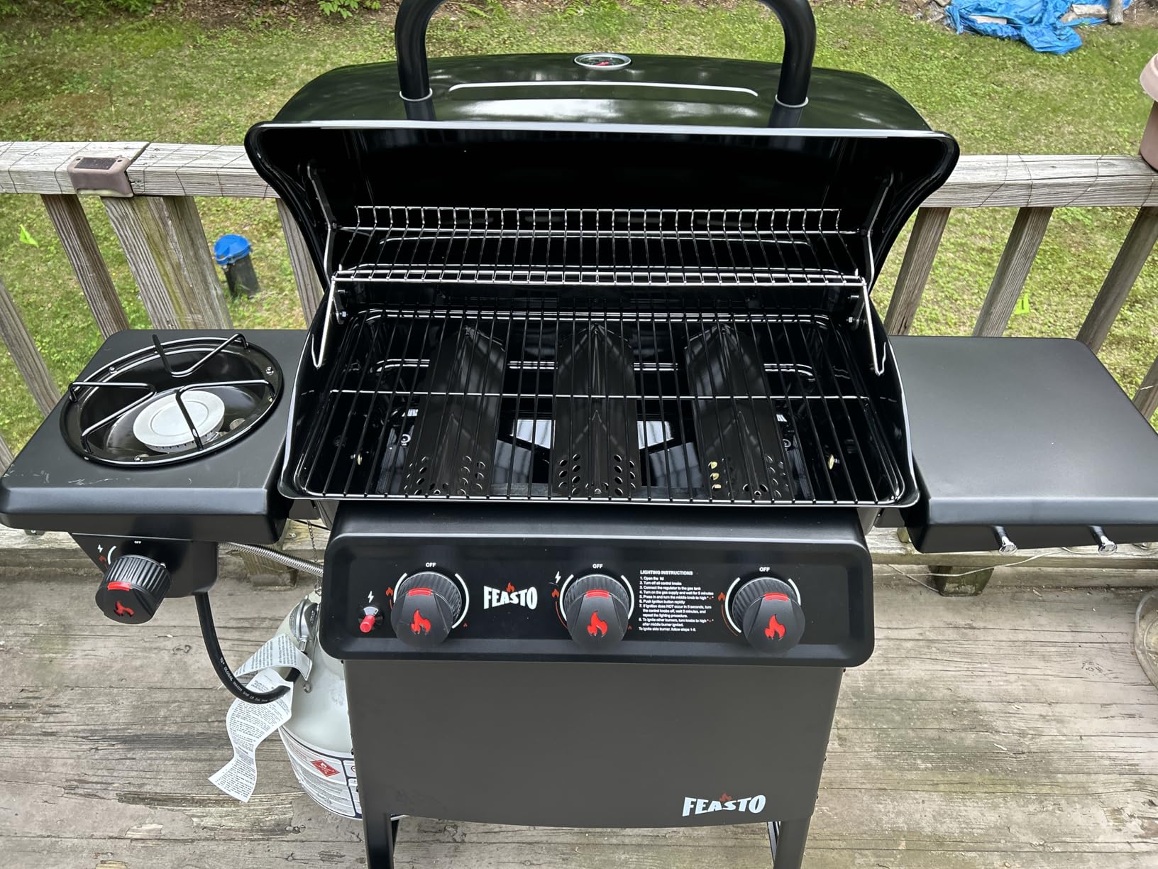 Feasto 3 Burner Propane Gas Grill with Side Burner, Porcelain-Enamel Main Body and Lid, Propane BBQ Grill with 38,000 BTUs Output & Side Table for Patio, Backyard, Poolside Gatherings customer photo 2