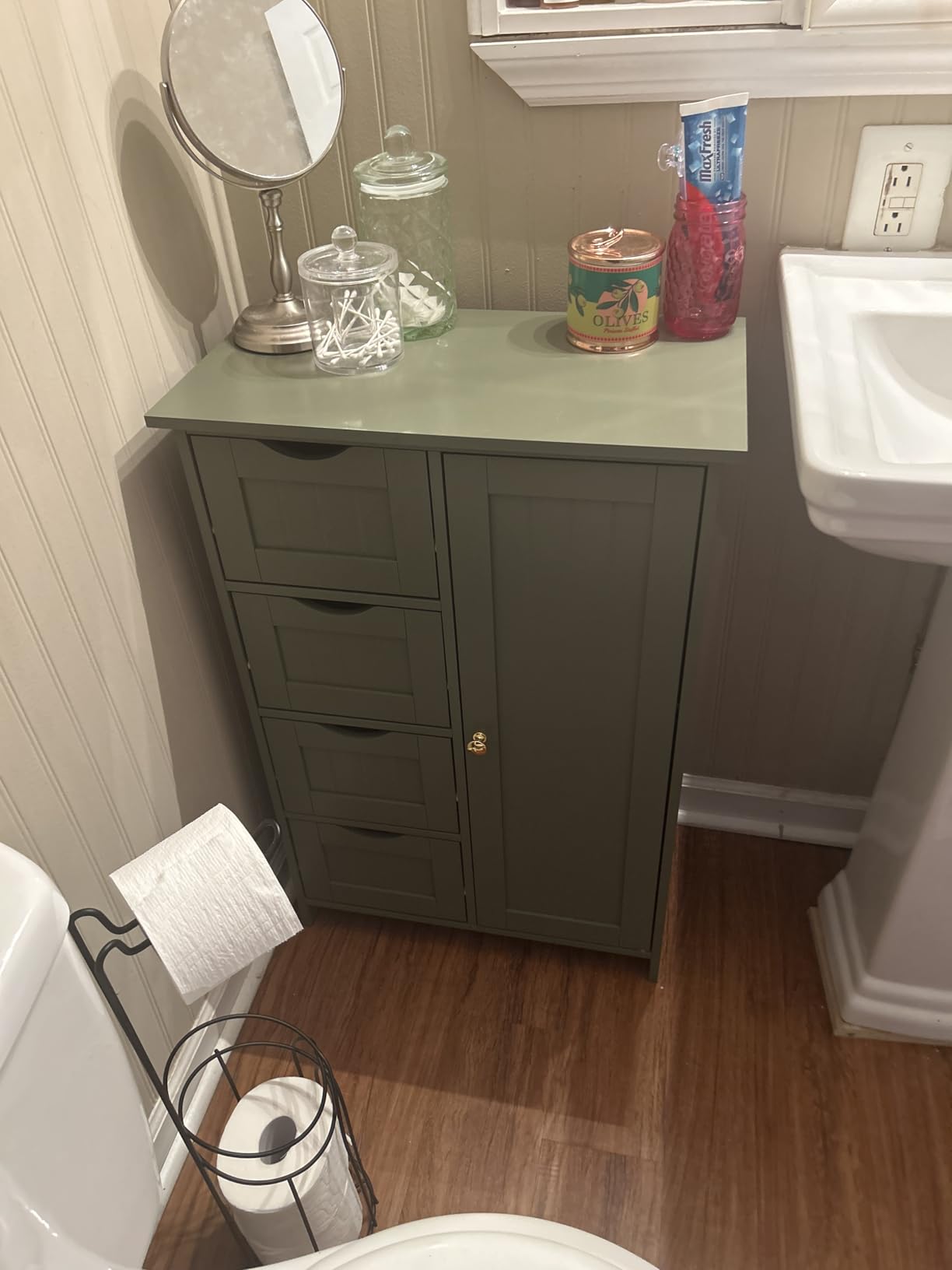 VASAGLE Floor Storage Cabinet, Shaker Cabinet with 2 Adjustable Shelves, 4 Doors, Tall Freestanding Organizer Unit, for Kitchen Bathroom Living Room, Cloud White UBBC553WH01S customer photo 2