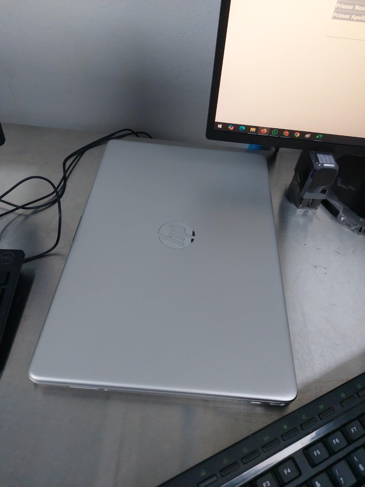 HP 15.6