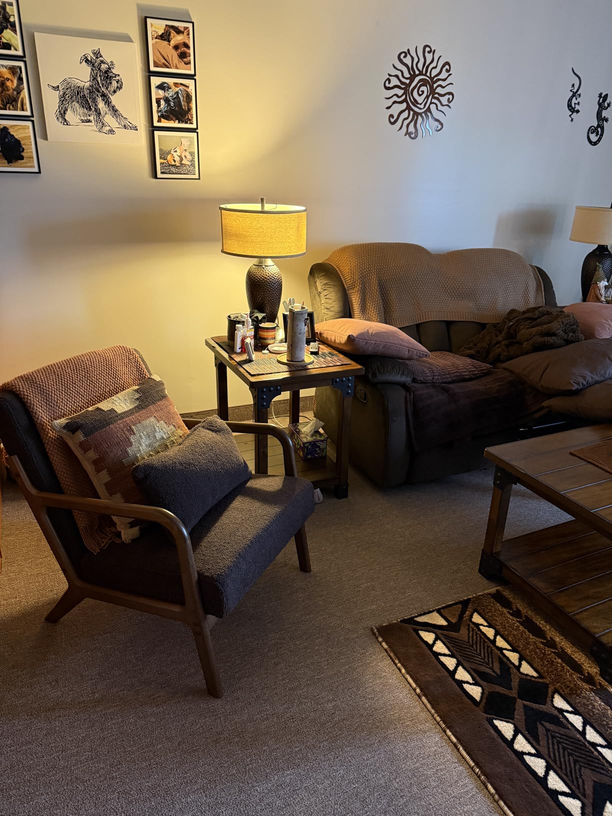Garvee Mid-Century Chenille Accent Chair, Cozy Reading Chair, Modern Lounge Armchair with Lumbar Pillow, Solid Wood Frame, for Living Room, Bedroom, Office, Beige customer photo 2