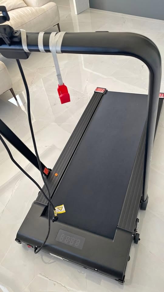 UMAY Fitness Treadmill with 20-Level 20% Auto Incline, Treadmills for Home Auto Folding with Pulse Sensors, 400 LBS Capacity, 4.0HP Quiet Brushless, Max 8.0 MPH customer photo 2