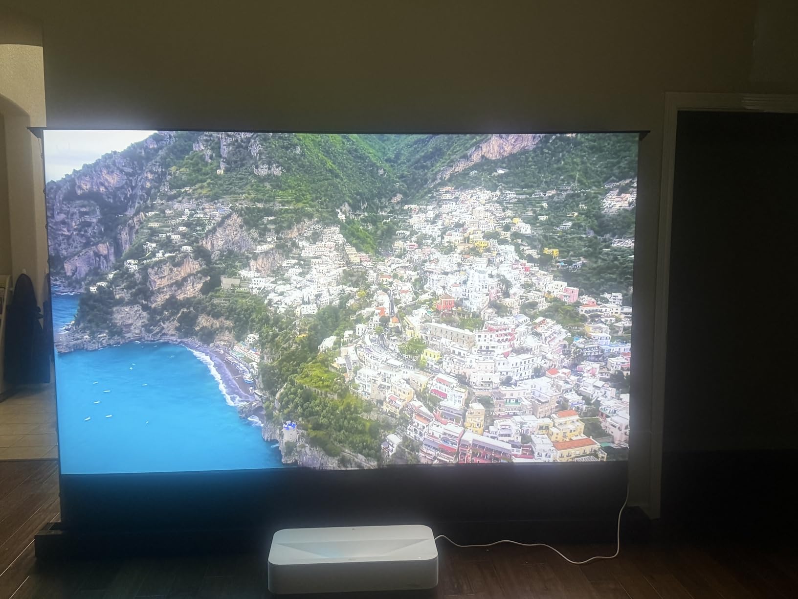 Epson Lifestudio Grand Plus Ultra Short Throw Laser Projector, 4,000 Lumens of Color and White Brightness, 4K Display Technology, Sound by Bose and Built-In Google TV, 3-Chip 3LCD Technology customer photo 2