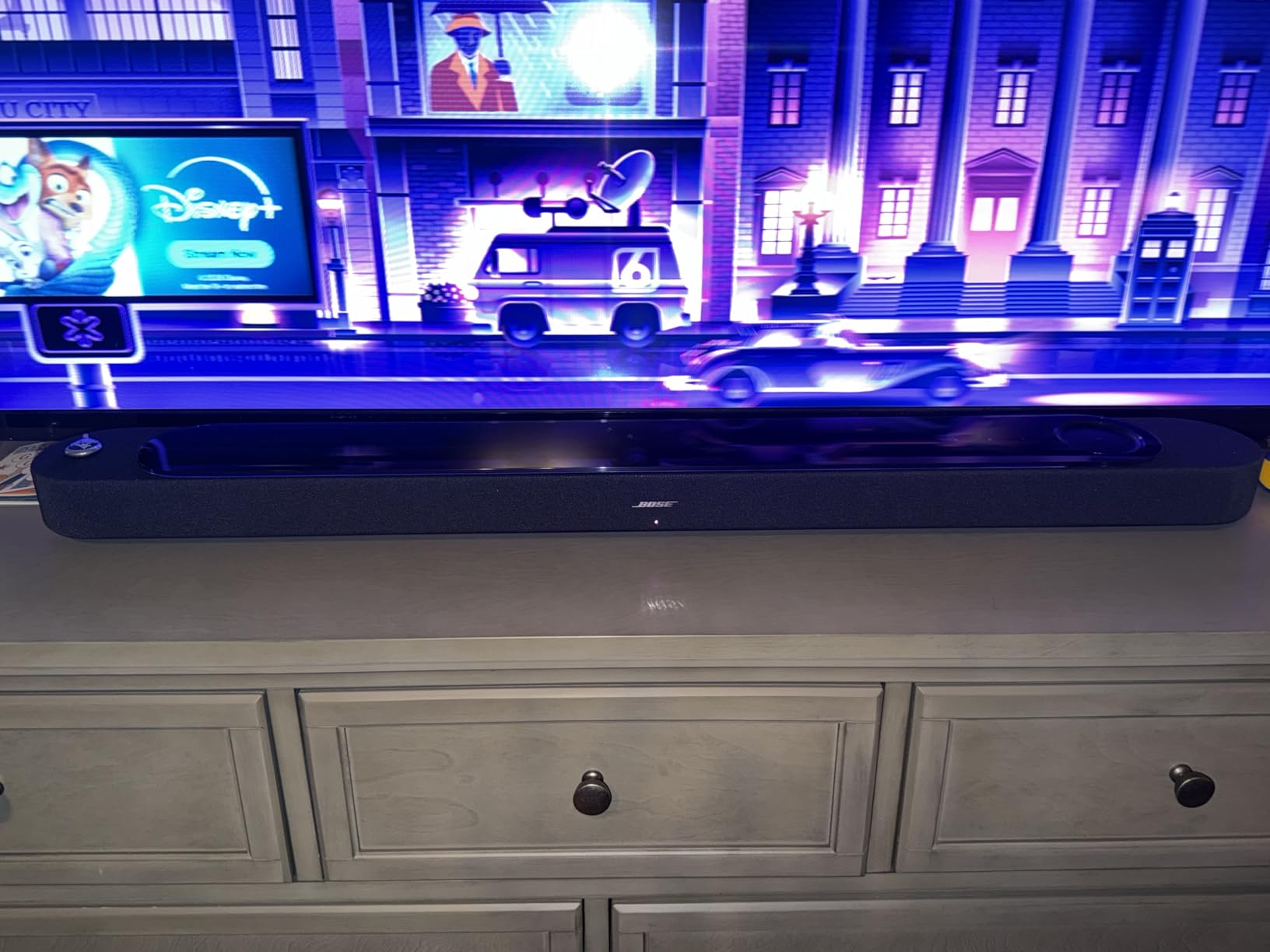Bose New Lifestyle Ultra Soundbar, Wireless Home Soundbar for TV with Dolby Atmos, Surround Sound, Black customer photo 1