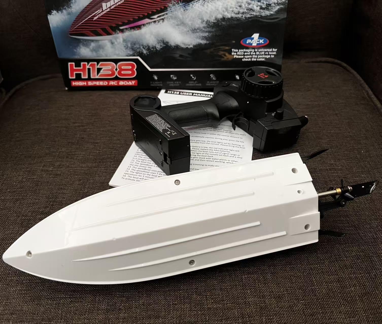 RC Boat for Kids Adults, Fast Remote Control Boat for Pool, Lakes with 30+KPH, 7 LED Lights,Self-Righting,Water Cooling,Fully Waterproof Hull,Demo,Rechargeable Battery,2.4GHz RC Boats Summer Toys customer photo 2