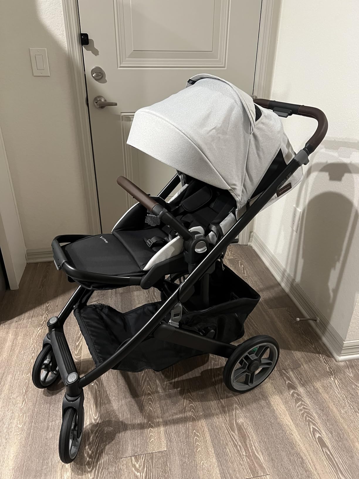 UPPAbaby Cruz V3 Stroller - from Birth + Car Seat Compatible - Full-Size, Reversible Seat - Infant Insert, Bug and Rain Shields Included - Ada - (Sandstone Mélange/Carbon Frame/Chestnut Leather) customer photo 1