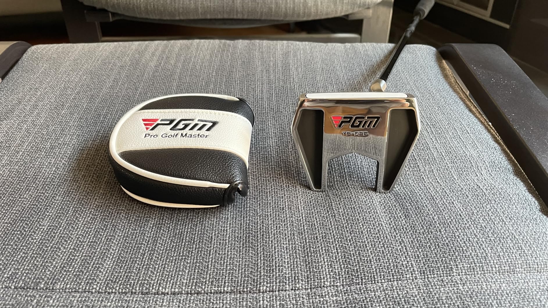 PGM Golf Putter for Men and Women - High MOI Mallet with Easy Alignment - Lightweight Graphite Shaft - Low Center of Gravity for Straighter Putts customer photo 2