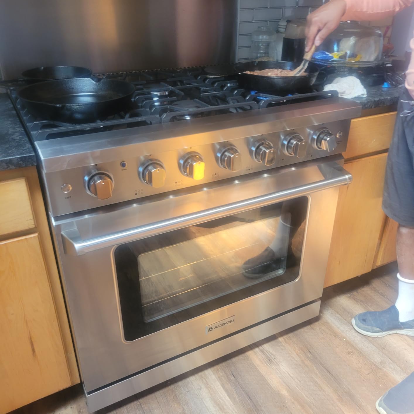 AAOBOSI 36 Inch Front Control Gas Range Oven with 6 Cooktop Burners, 6 Cu. Ft True Convection and Self Clean, Freestanding Stainless Steel Heavy Duty Gas Range Stove with Halogen Light, Large Capacity customer photo 1
