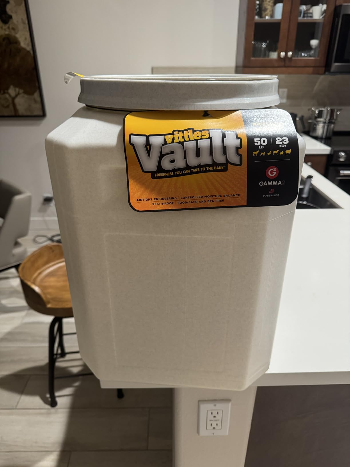 Vittles Vault Traditional Pet Food Storage Container, Up To 50 lb, Airtight, Made in USA, With Scoop, Gray customer photo 1