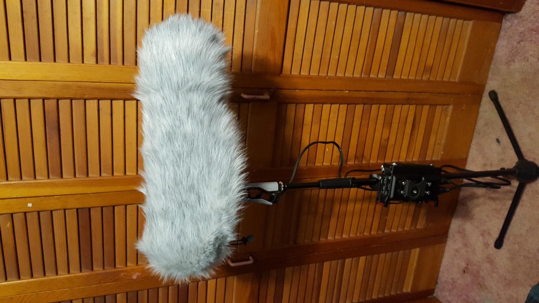 Rode NT4 XY Stereo Condenser Microphone, Silver customer photo 1