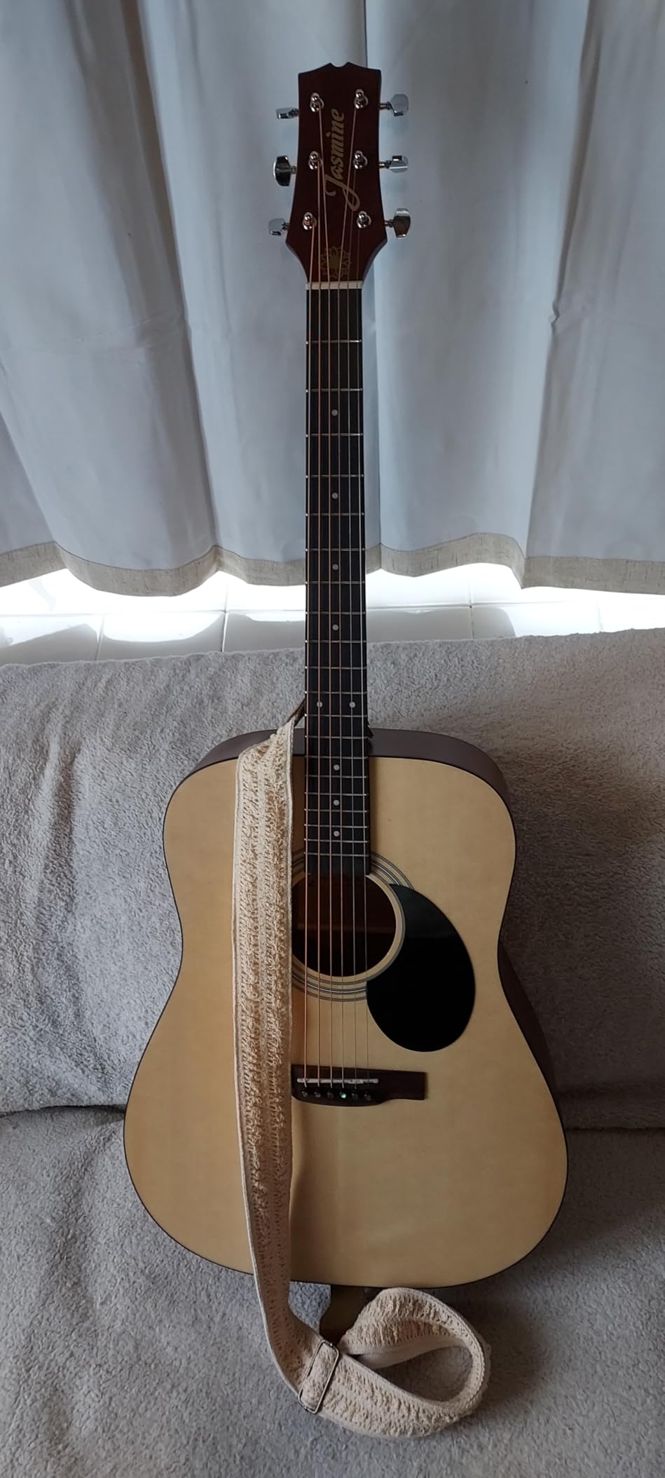 Jasmine S35 Dreadnought Acoustic Guitar, Rosewood Fingerboard, Advanced X Bracing, Natural Finish customer photo 2